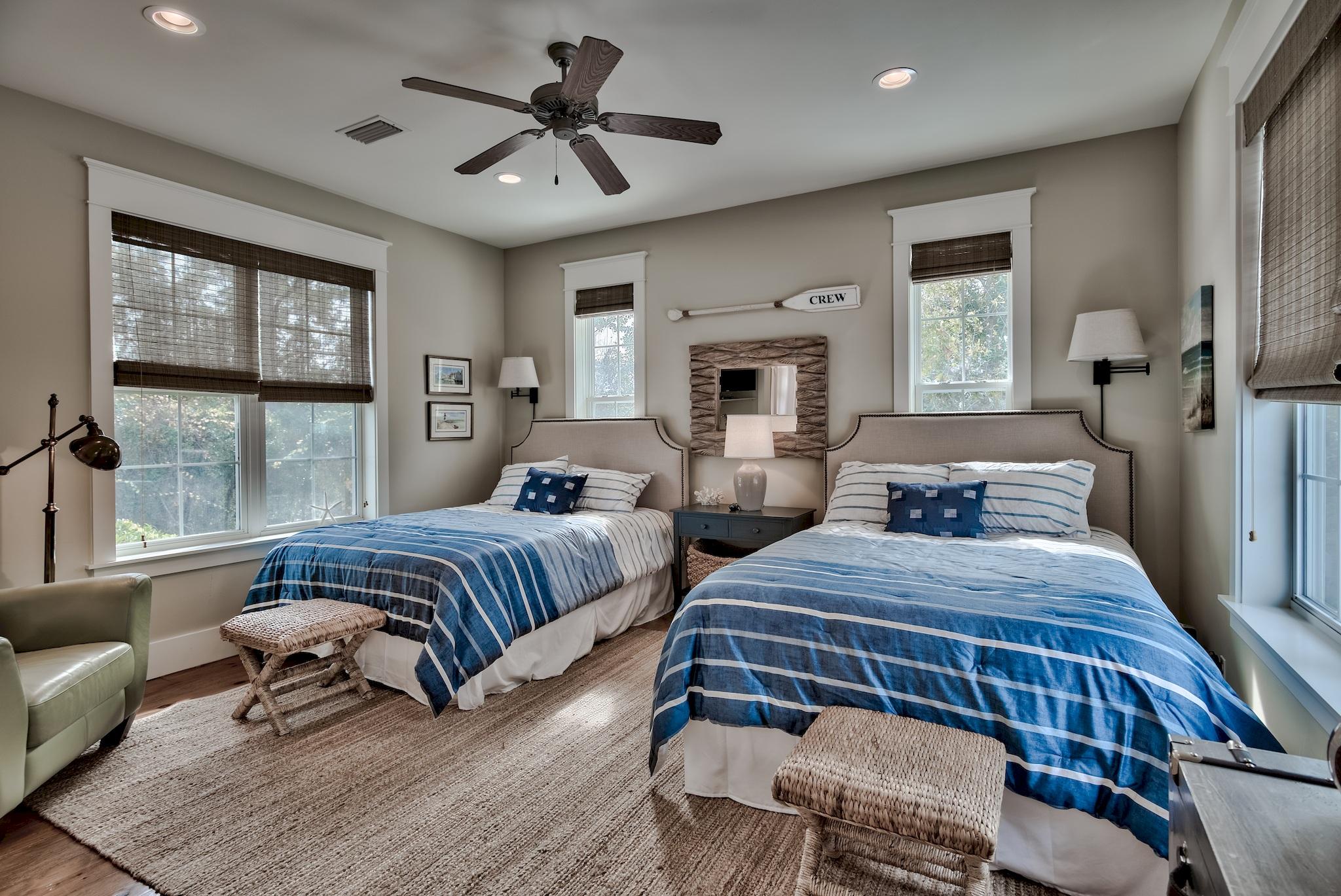 THE HAMMOCKS OF SEAGROVE - Residential