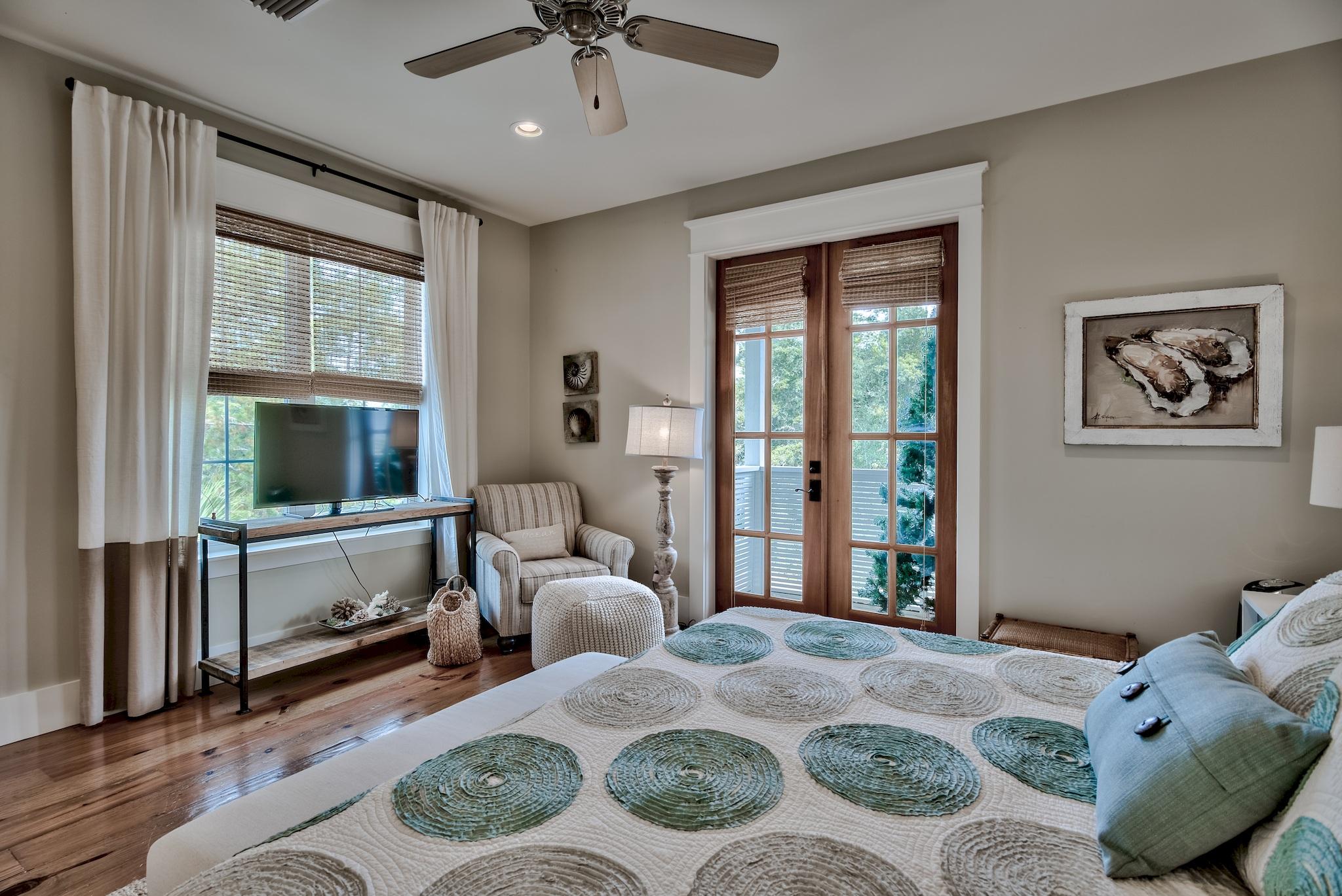 THE HAMMOCKS OF SEAGROVE - Residential