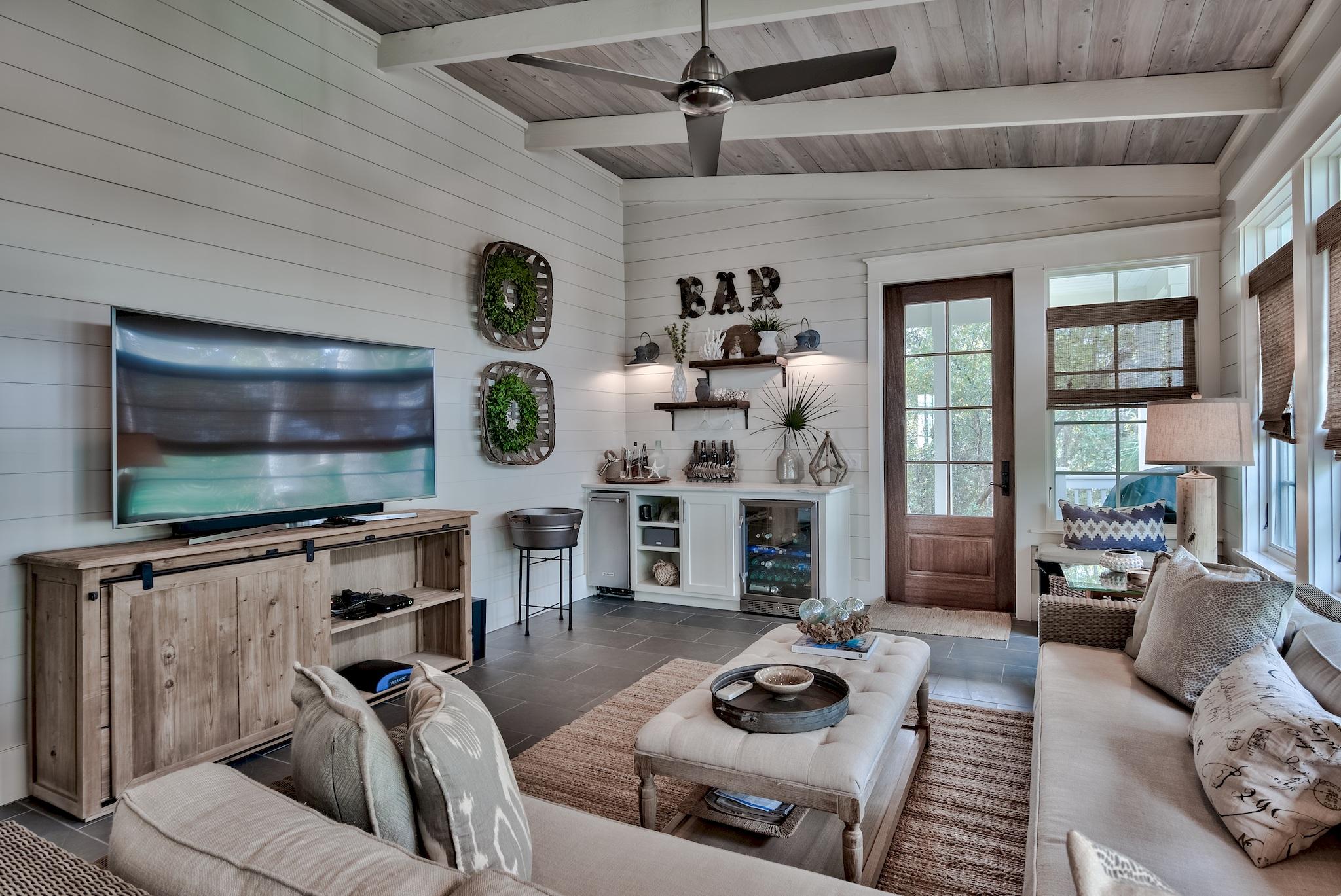 THE HAMMOCKS OF SEAGROVE - Residential