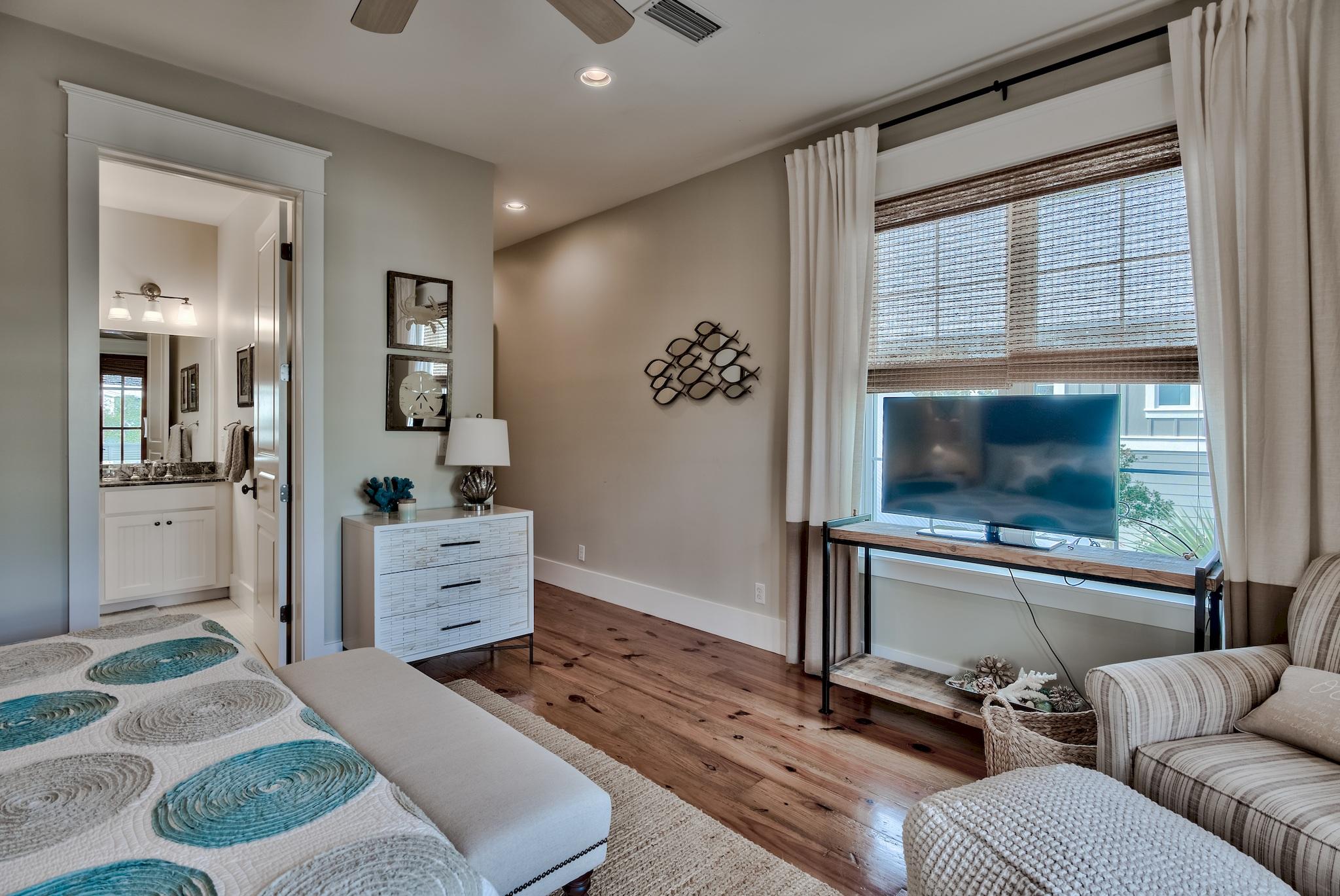 THE HAMMOCKS OF SEAGROVE - Residential