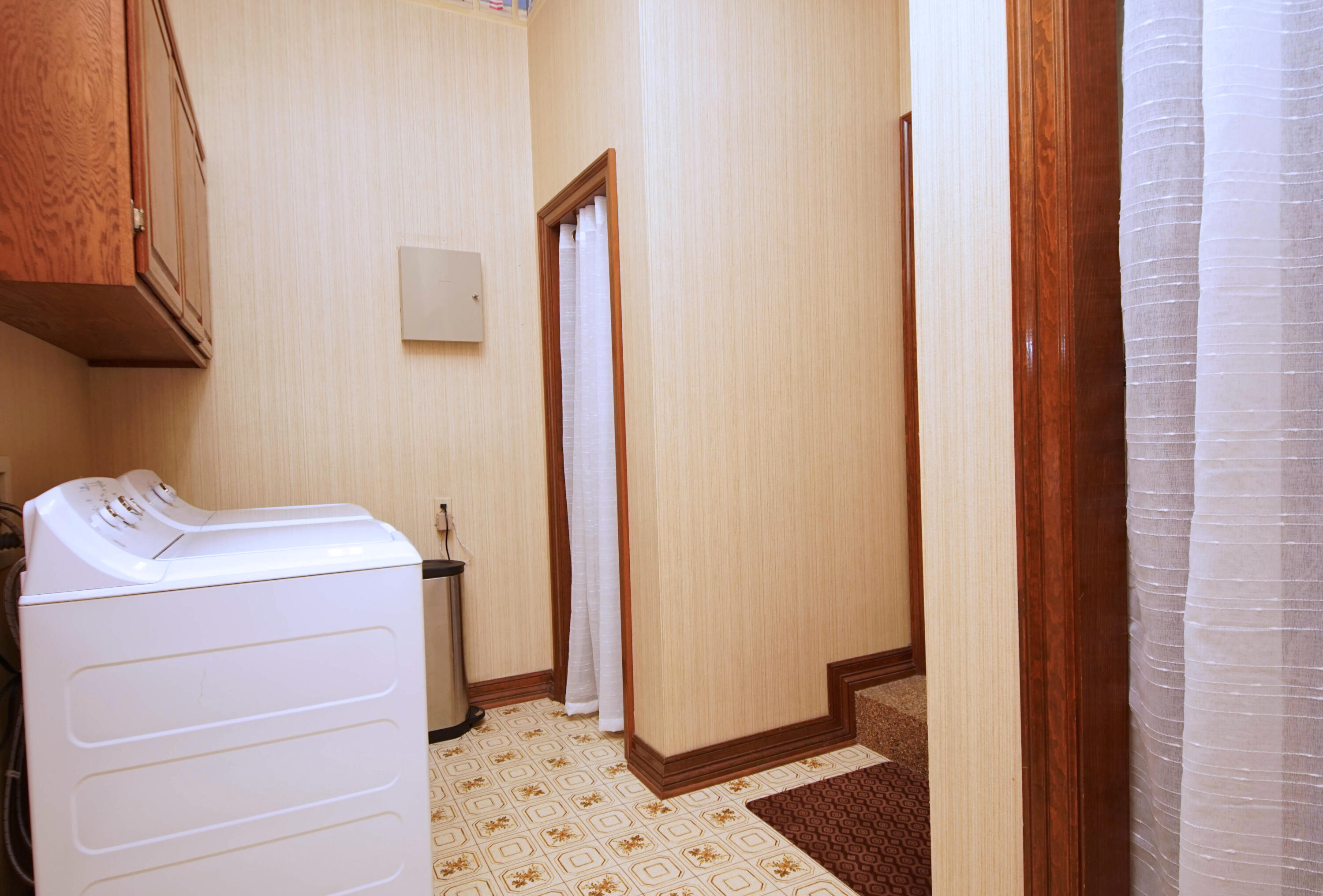 AZALEA SHORES - Residential