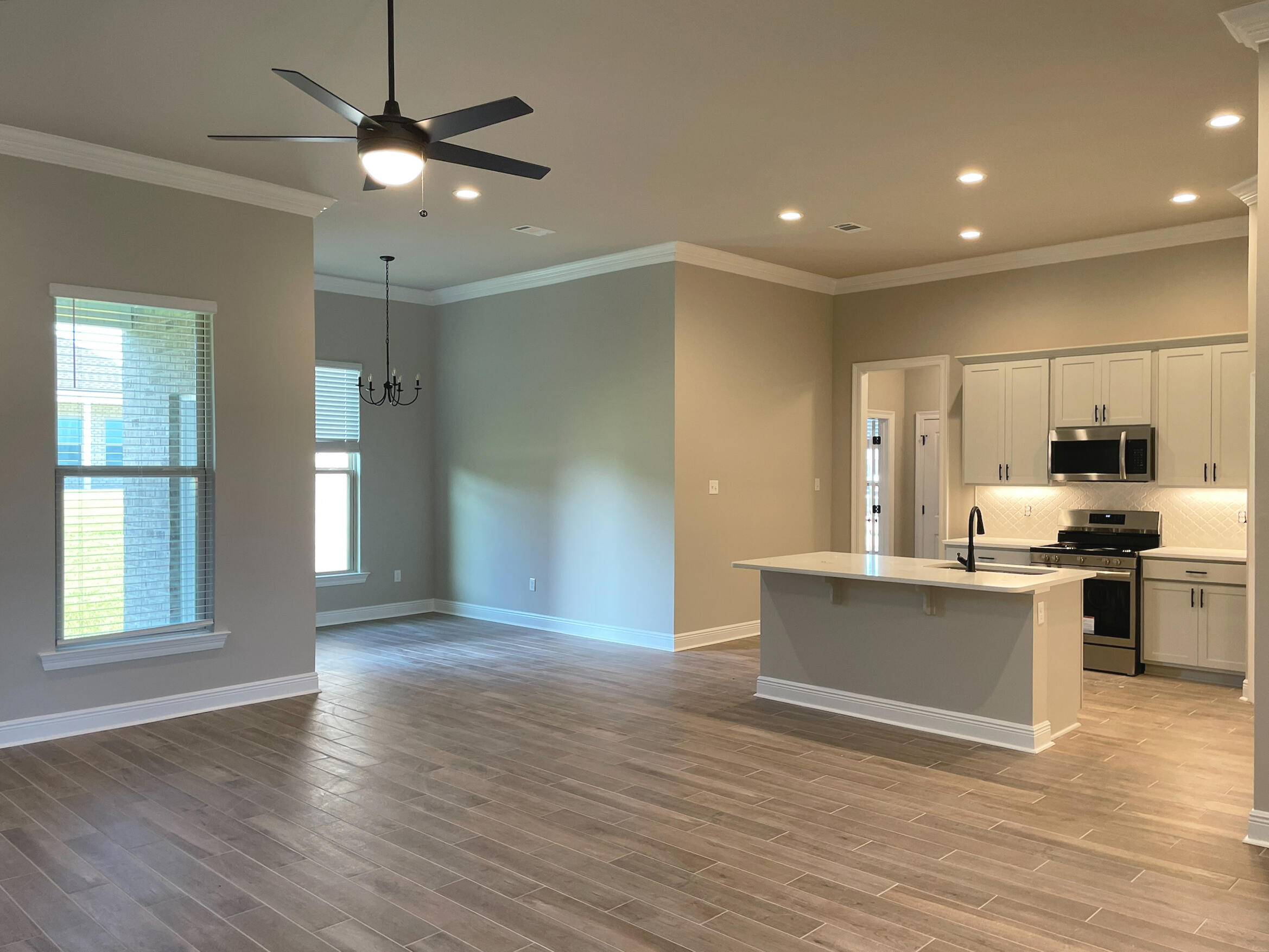 THE BLUFFS AT LAFAYETTE - Residential