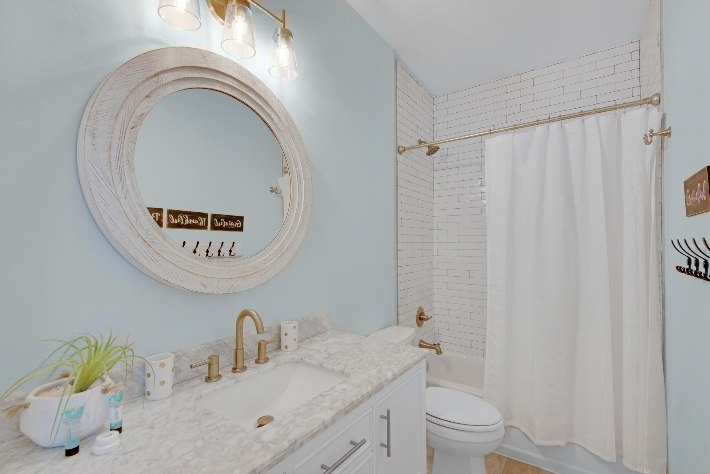 CRYSTAL BEACH - Residential