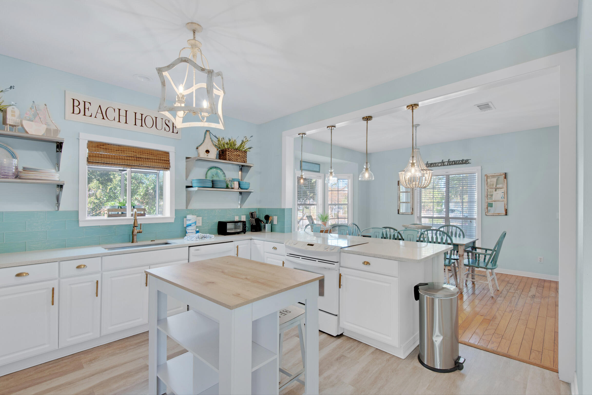 CRYSTAL BEACH - Residential