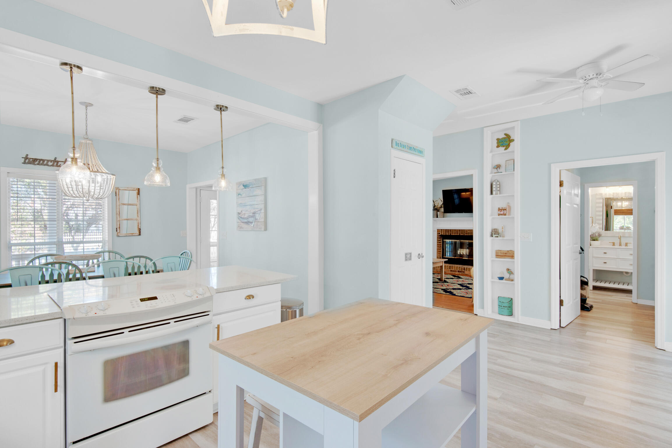 CRYSTAL BEACH - Residential