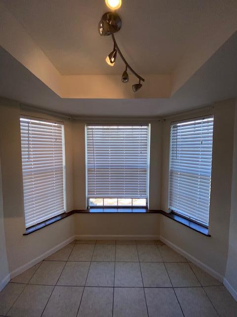 OAK TREE PARK - Residential