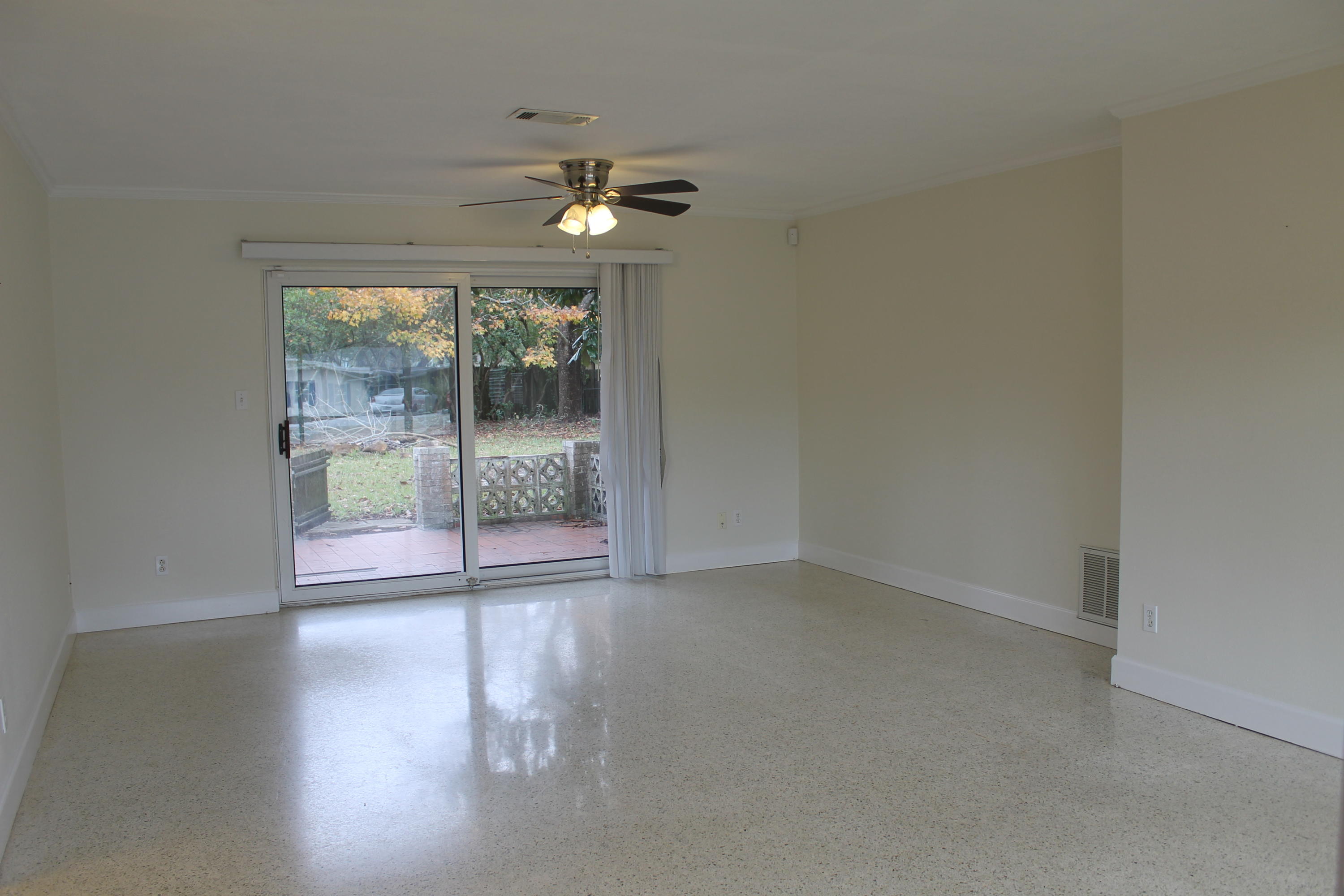 OAK TREE PARK - Residential