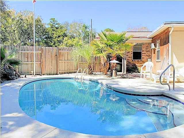 ELLIOTTS POINT 10TH ADDN - Residential