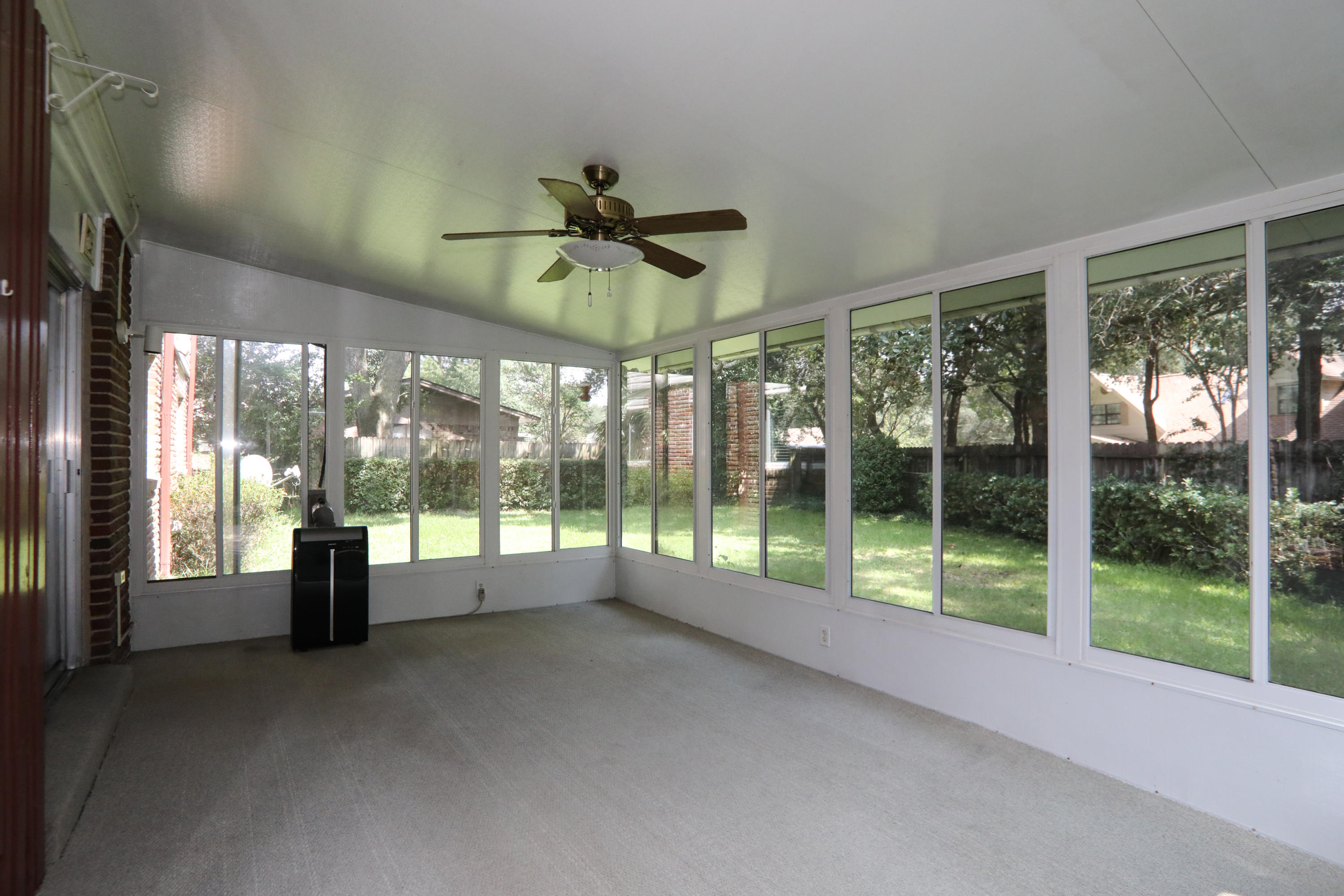 BAYOU POQUITO - Residential