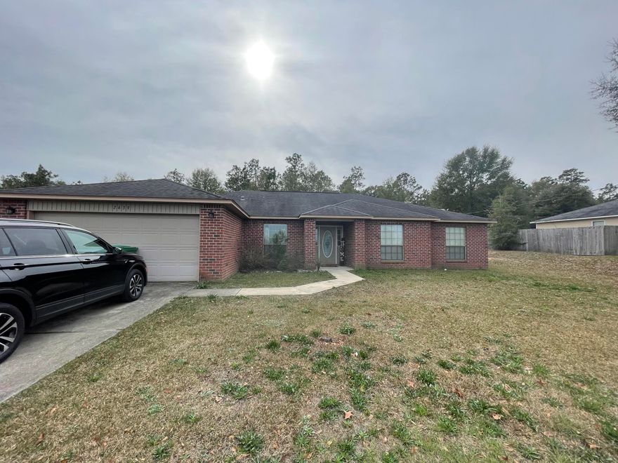 Built in 2009, 4bedroom 2bath on over 1/2 acre. All brick with 2 car garage. Home was refurbished with new flooring, paint, fixtures, doors, granite.