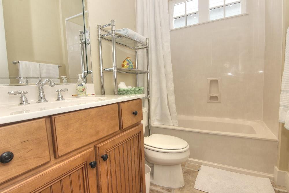 BUNGALOS AT SANDESTIN - Residential