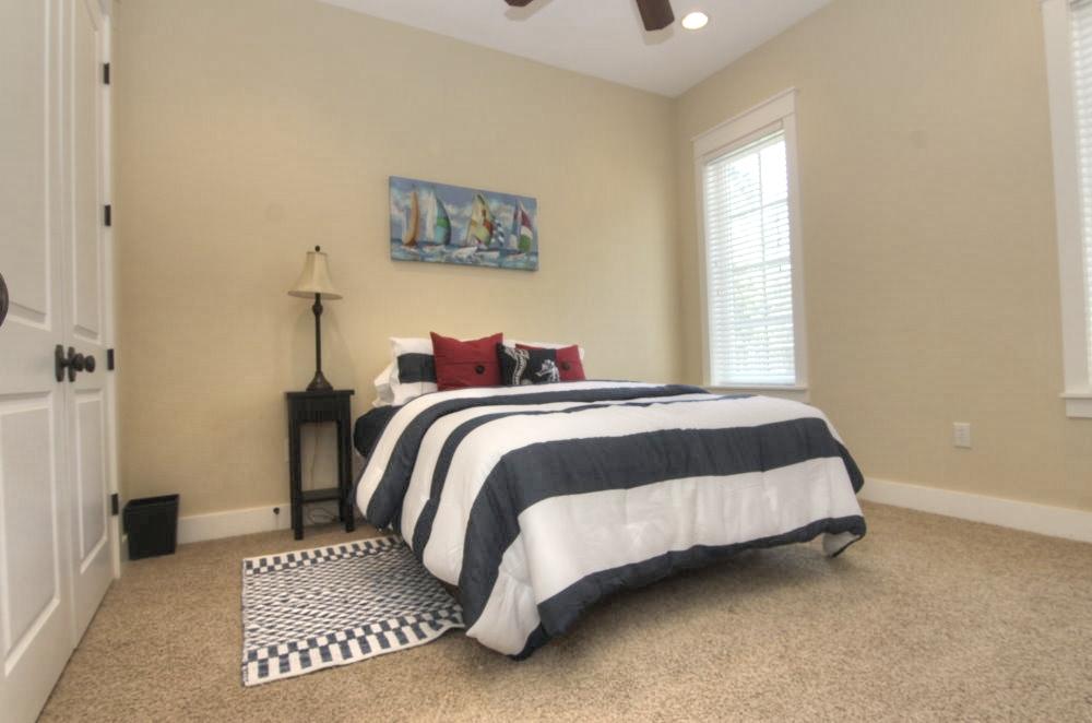 BUNGALOS AT SANDESTIN - Residential