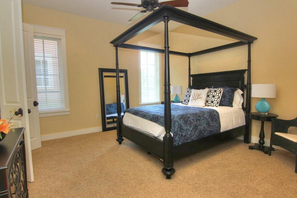 BUNGALOS AT SANDESTIN - Residential