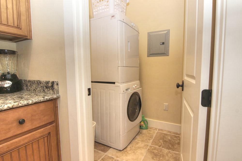 BUNGALOS AT SANDESTIN - Residential