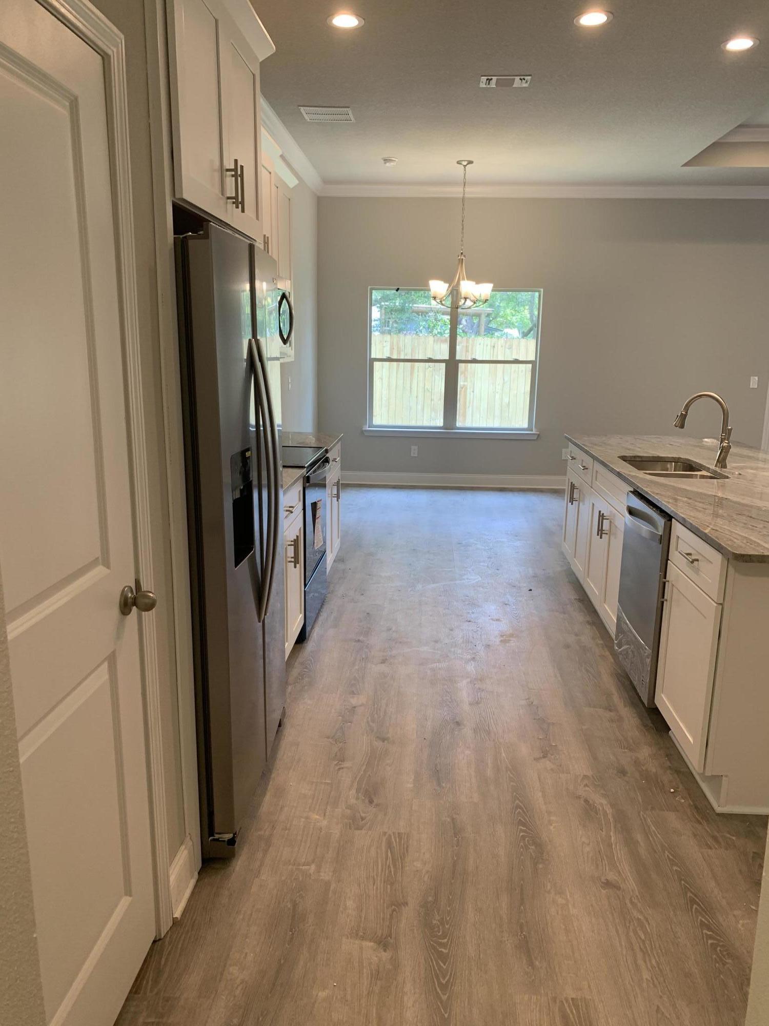 SEASHORE VILLAGE - Residential
