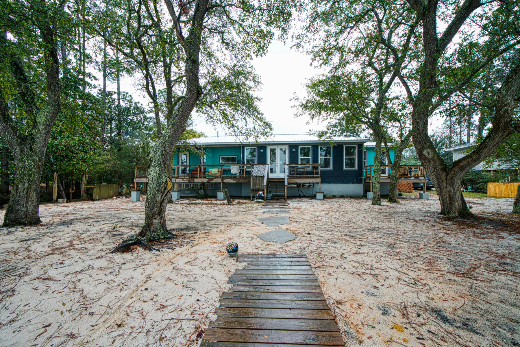 LAGNIAPPE BEACH - Residential
