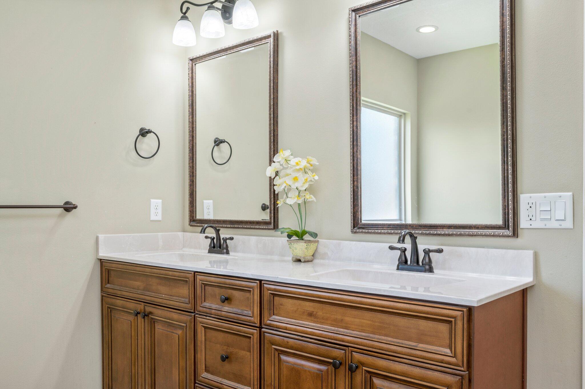 FOUR WINDS S/D - Residential