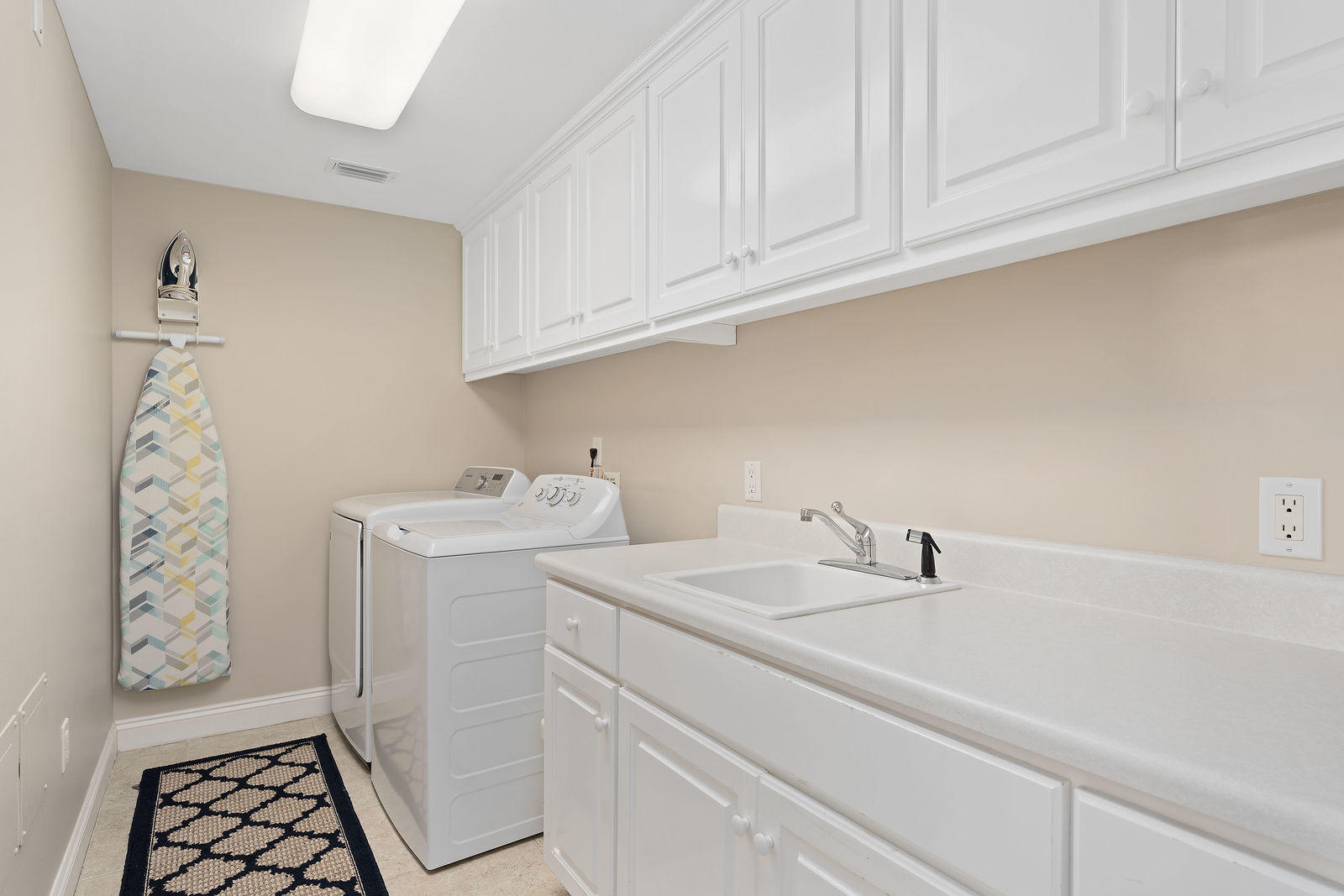 Hidden Dunes Condos - Residential