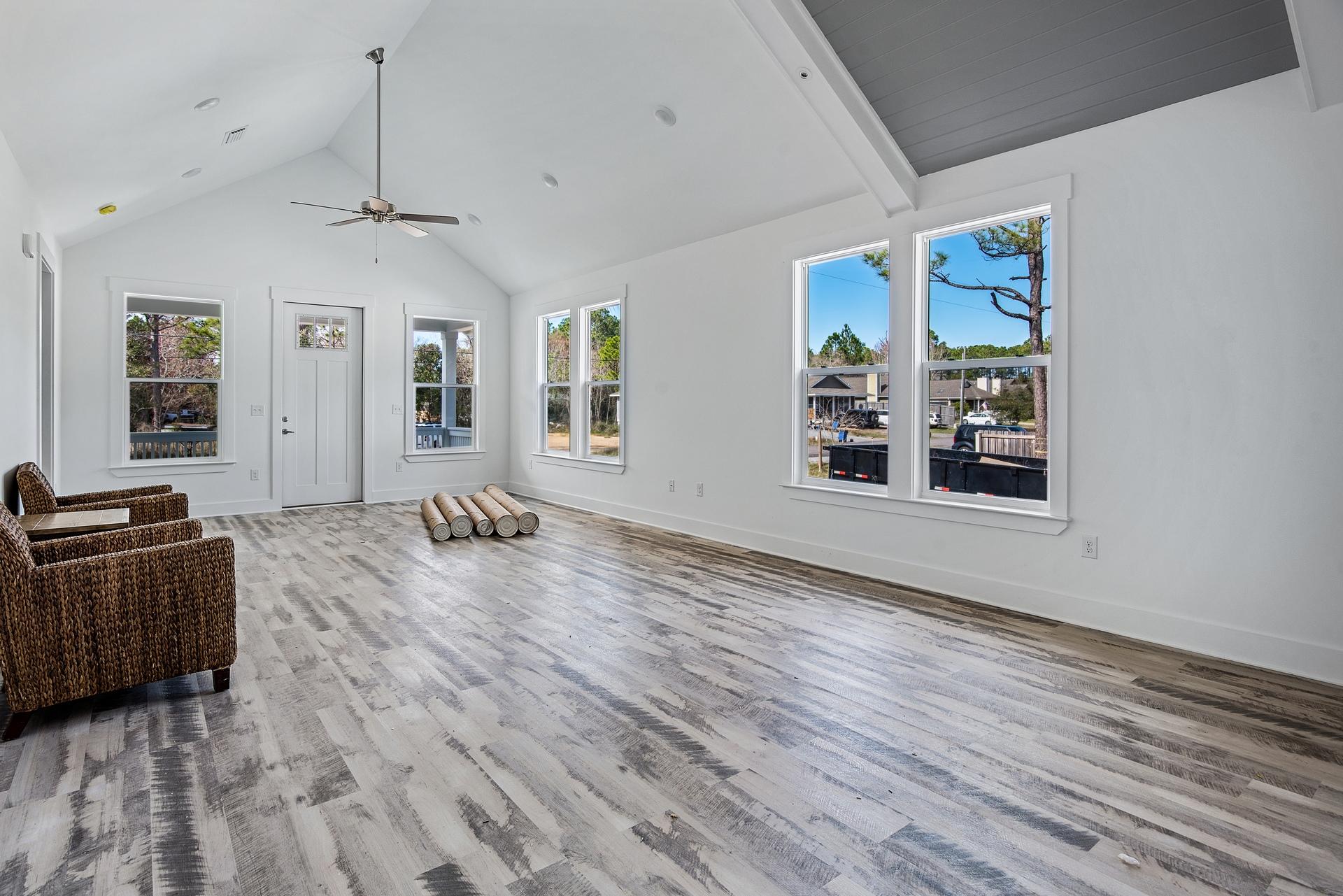 TOWN OF SANTA ROSA - Residential