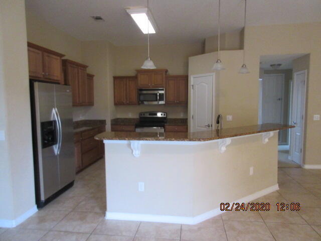 MISTY MEADOWS - Residential Lease