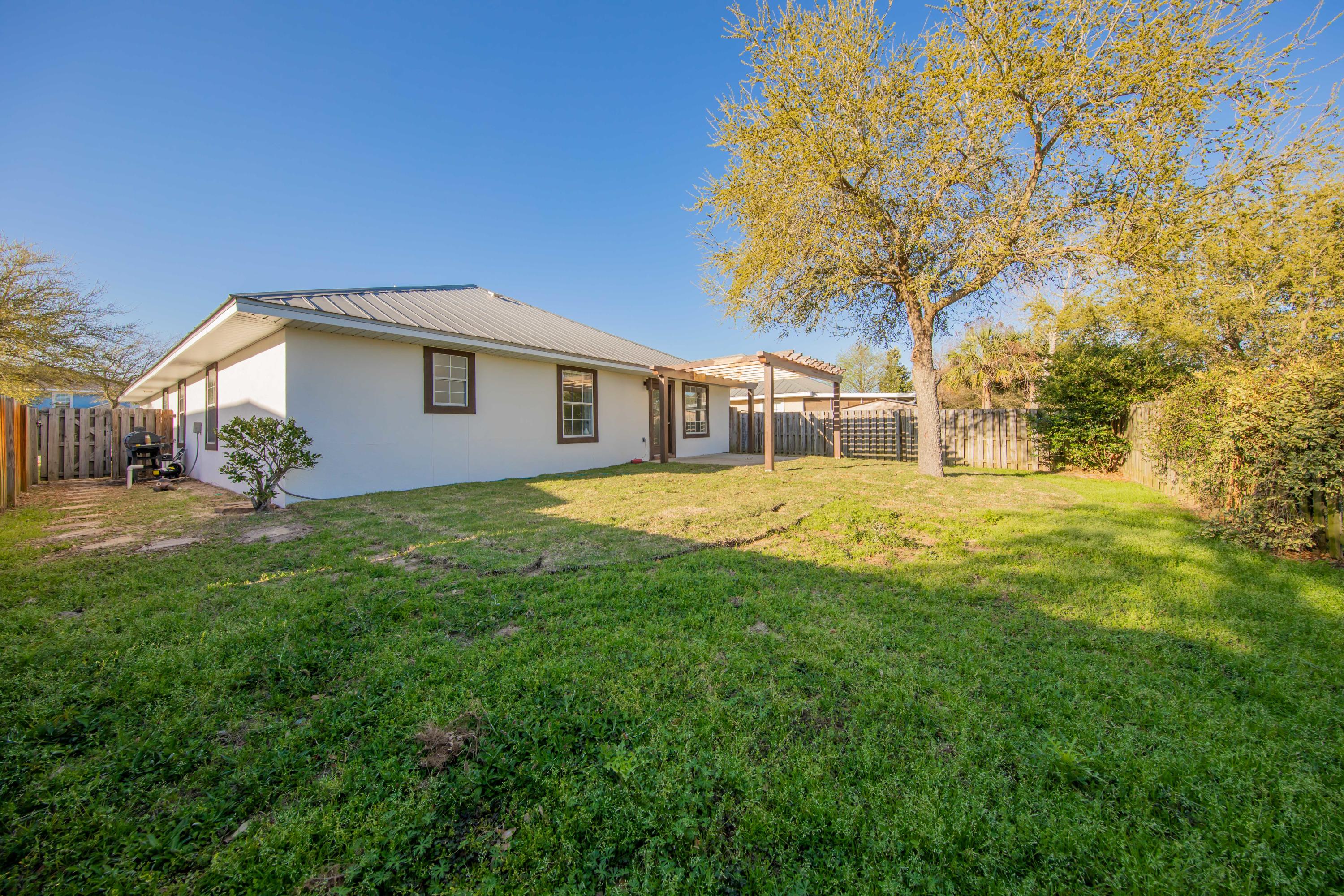 DRIFTWOOD ESTATES - Residential