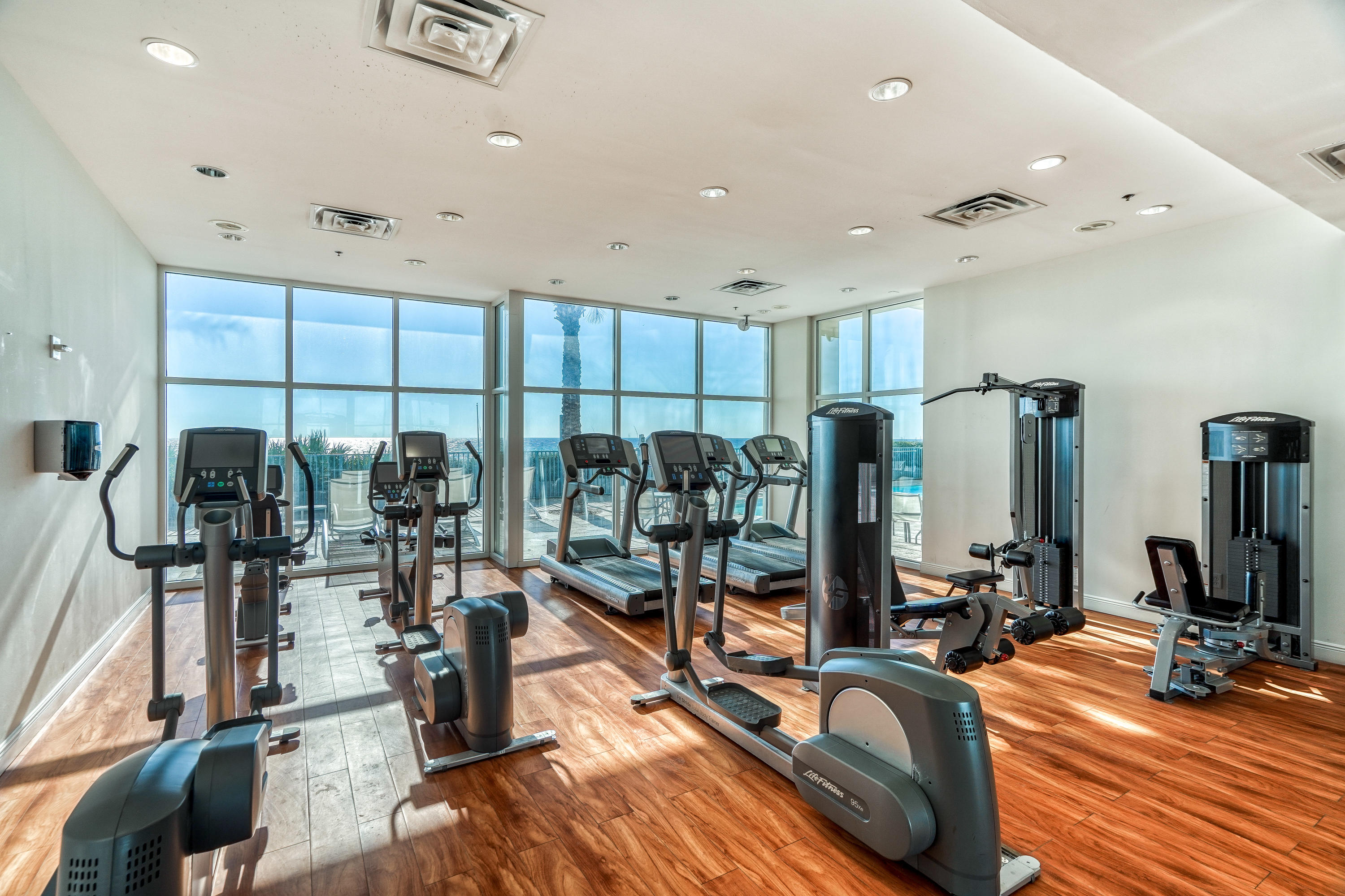 Sterling Breeze - Residential