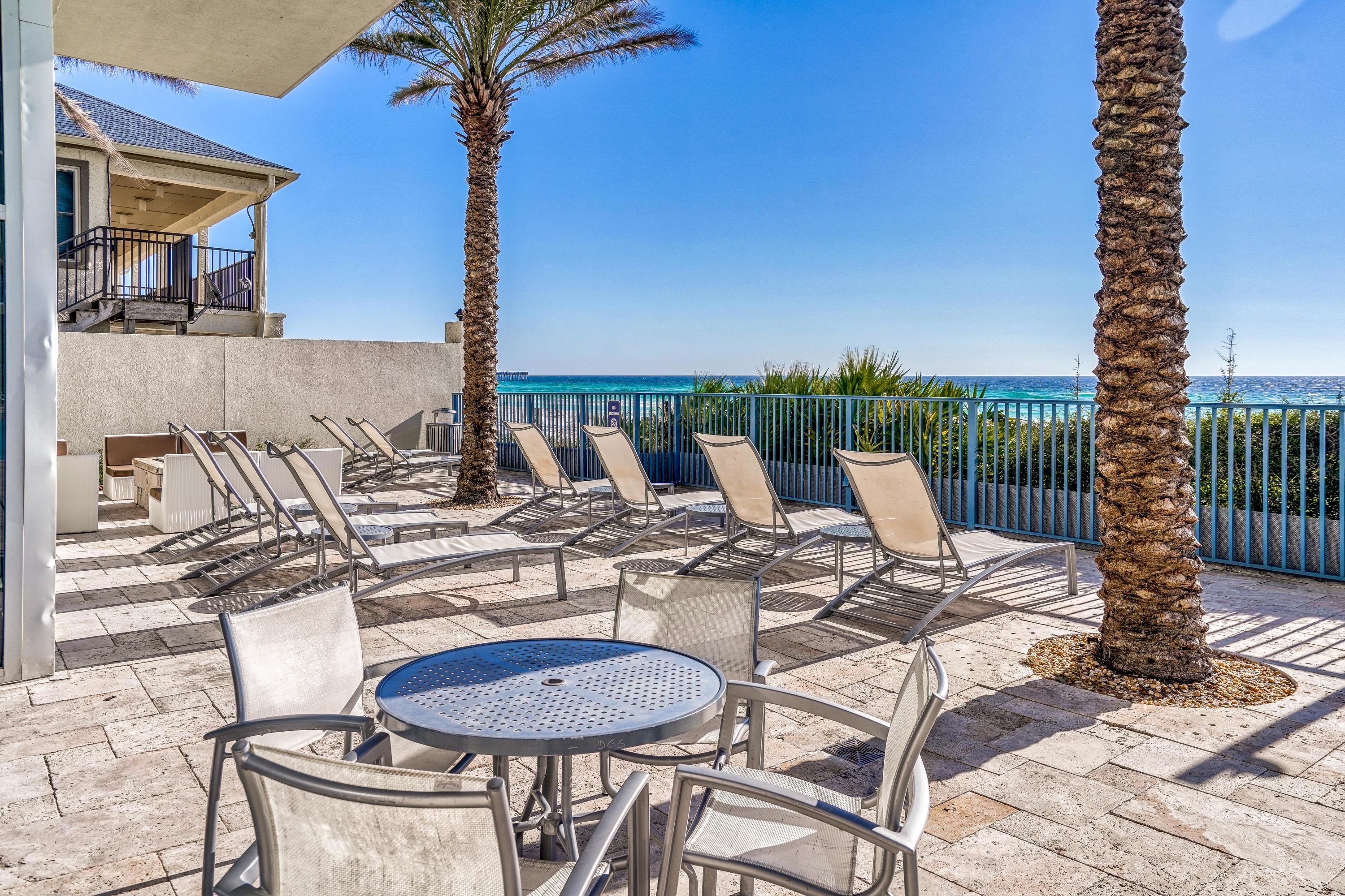 Sterling Breeze - Residential