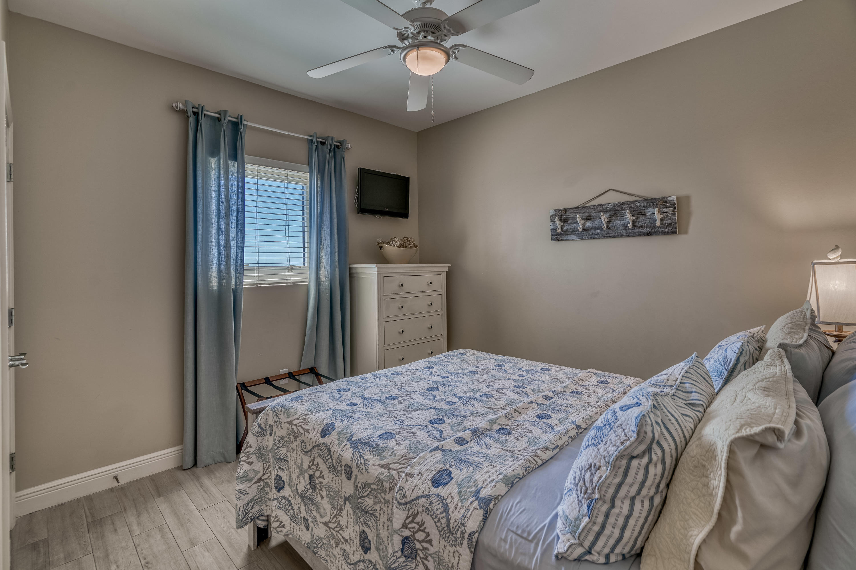 Sterling Breeze - Residential