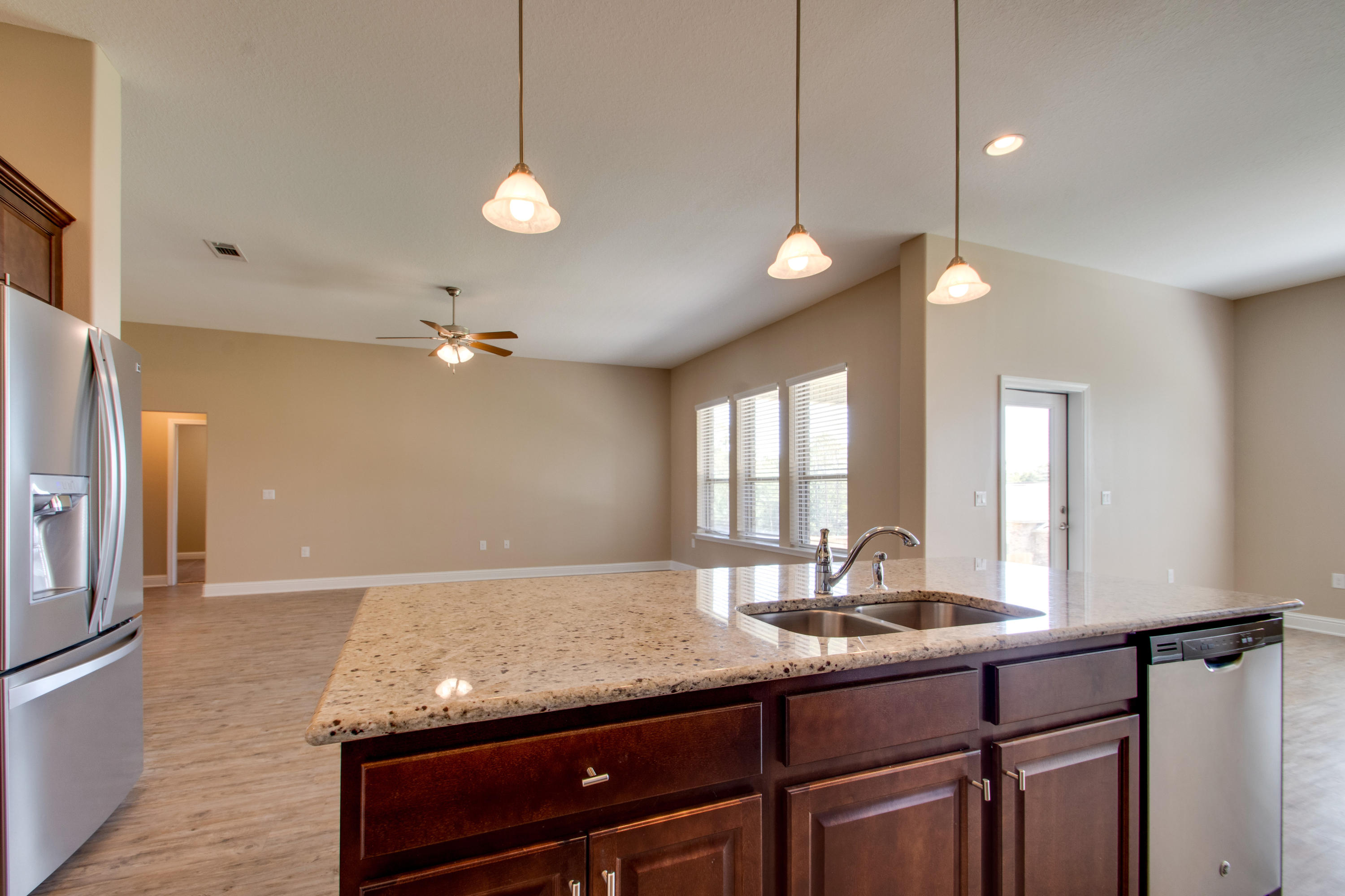 BROOKE ESTATES PH III - Residential Lease