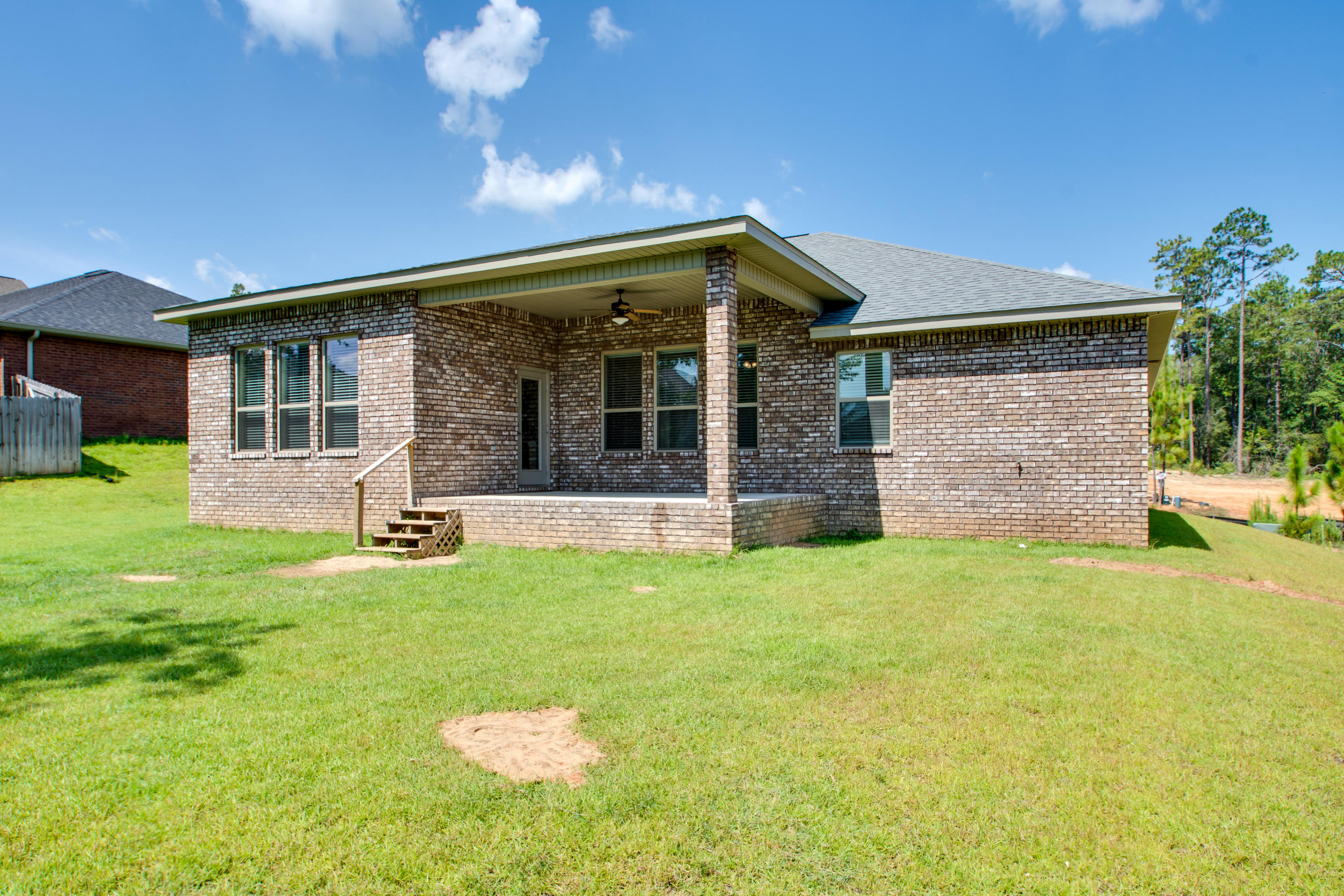 BROOKE ESTATES PH III - Residential Lease