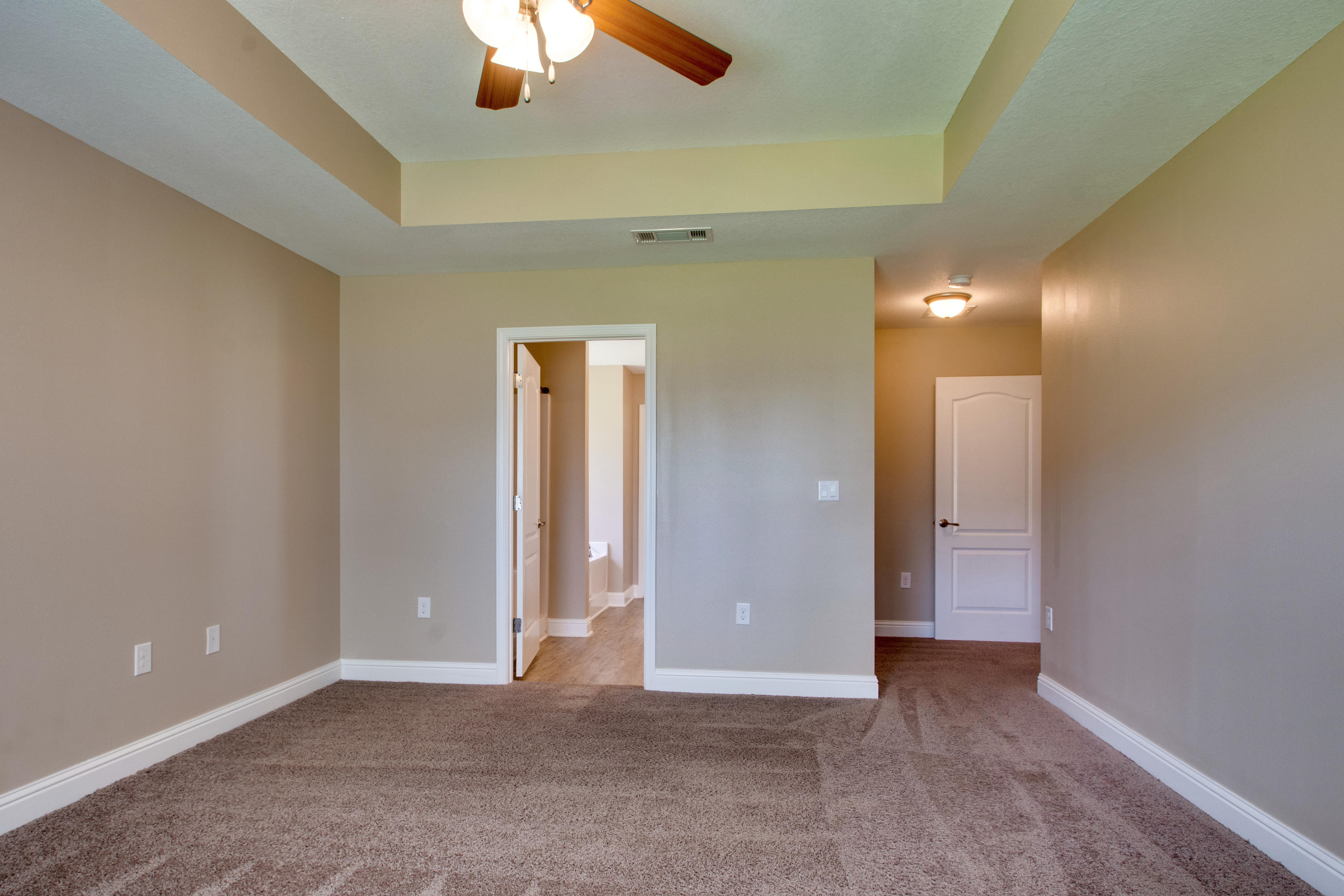 BROOKE ESTATES PH III - Residential Lease