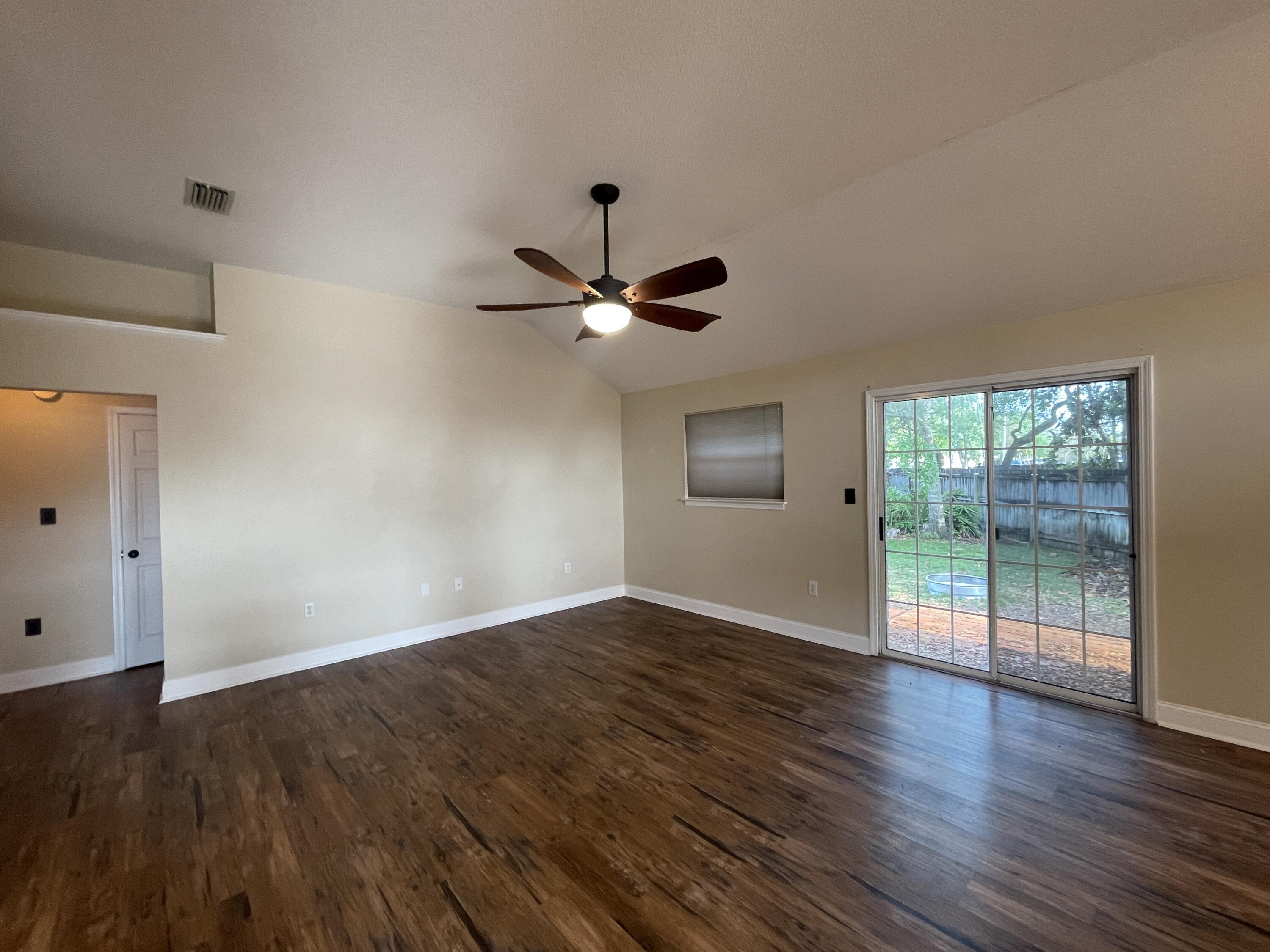 SHALIMAR OAKS - Residential Lease