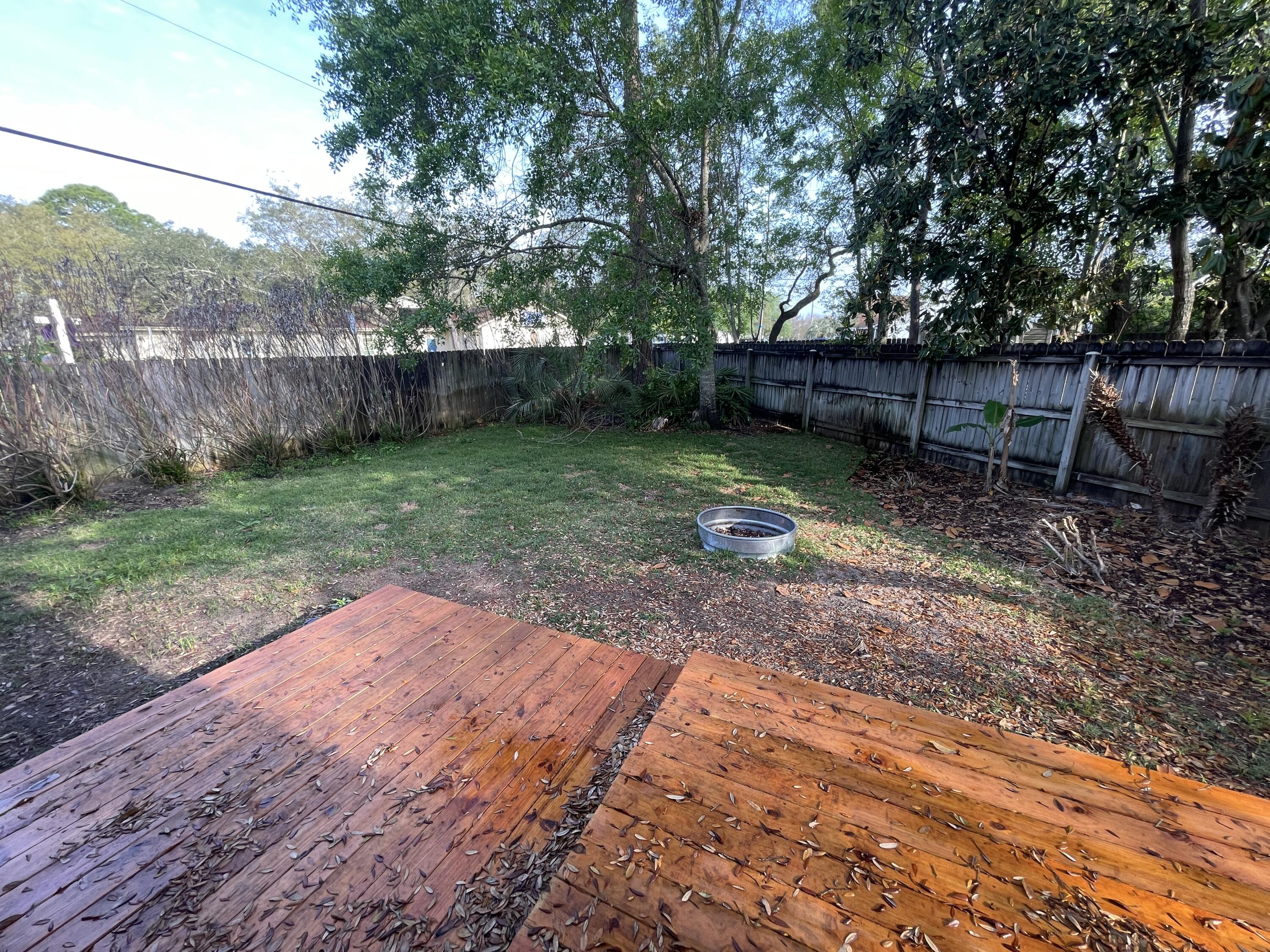 SHALIMAR OAKS - Residential Lease