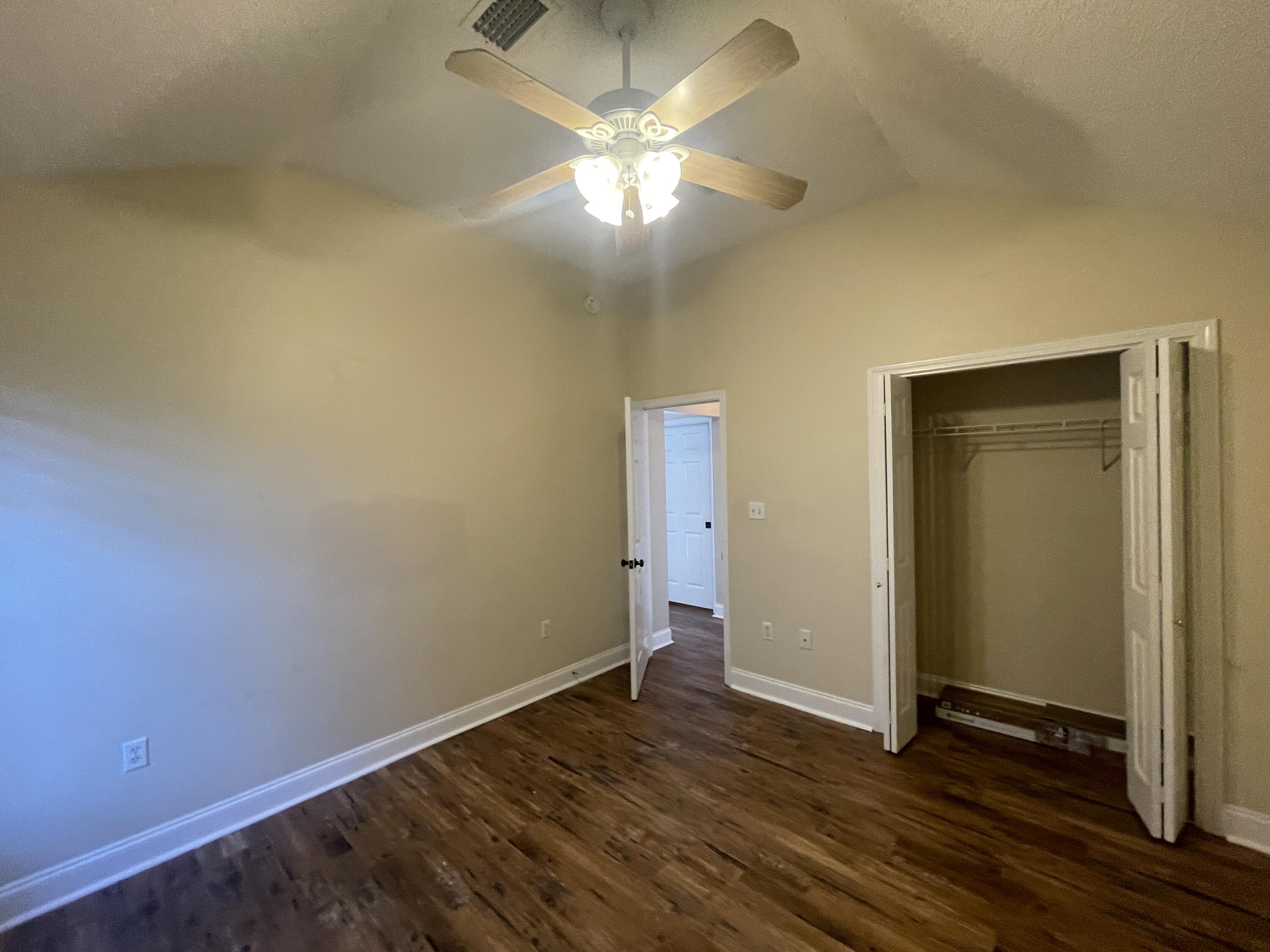 SHALIMAR OAKS - Residential Lease