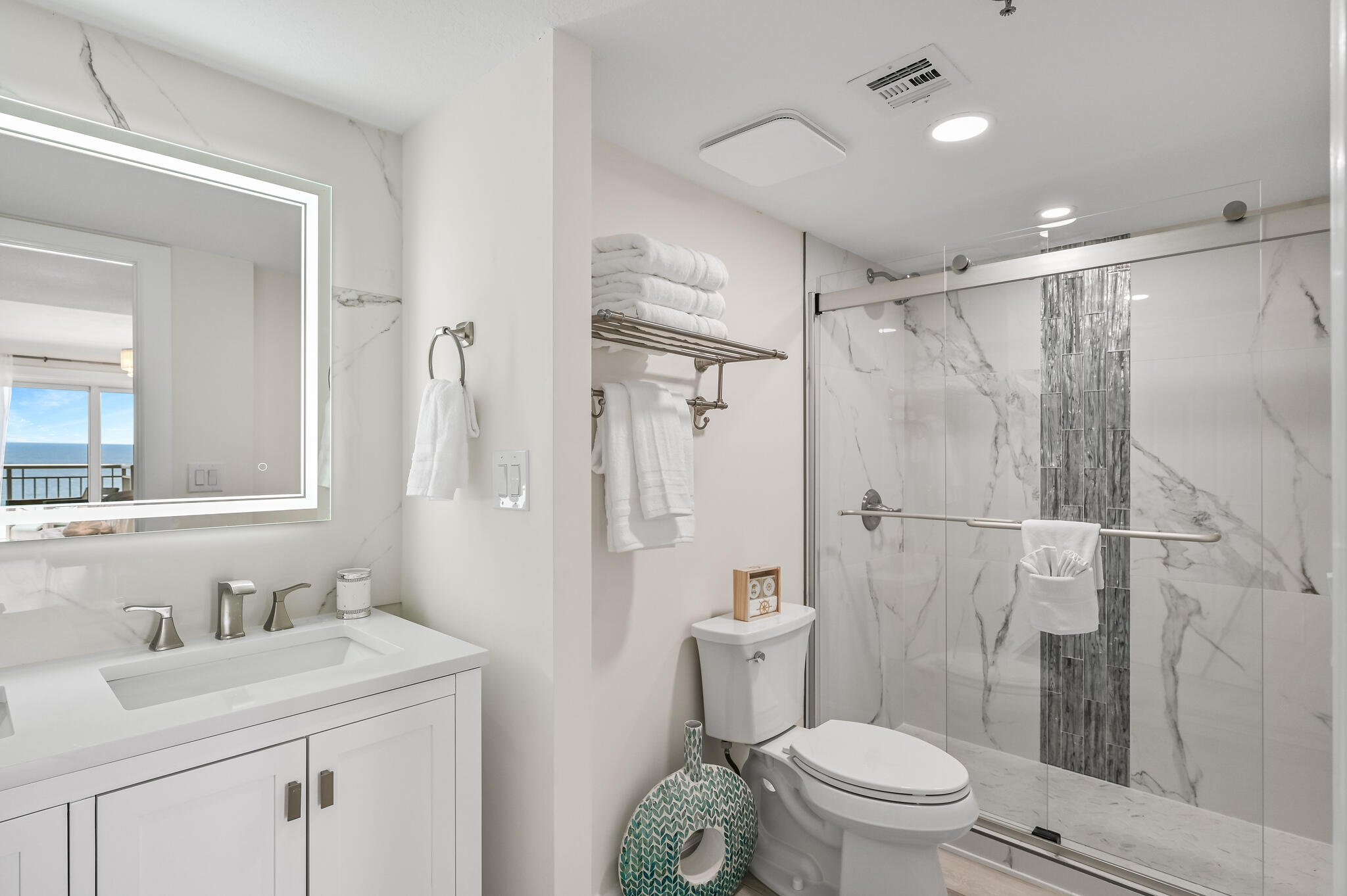 DESTIN TOWERS CONDO - Residential