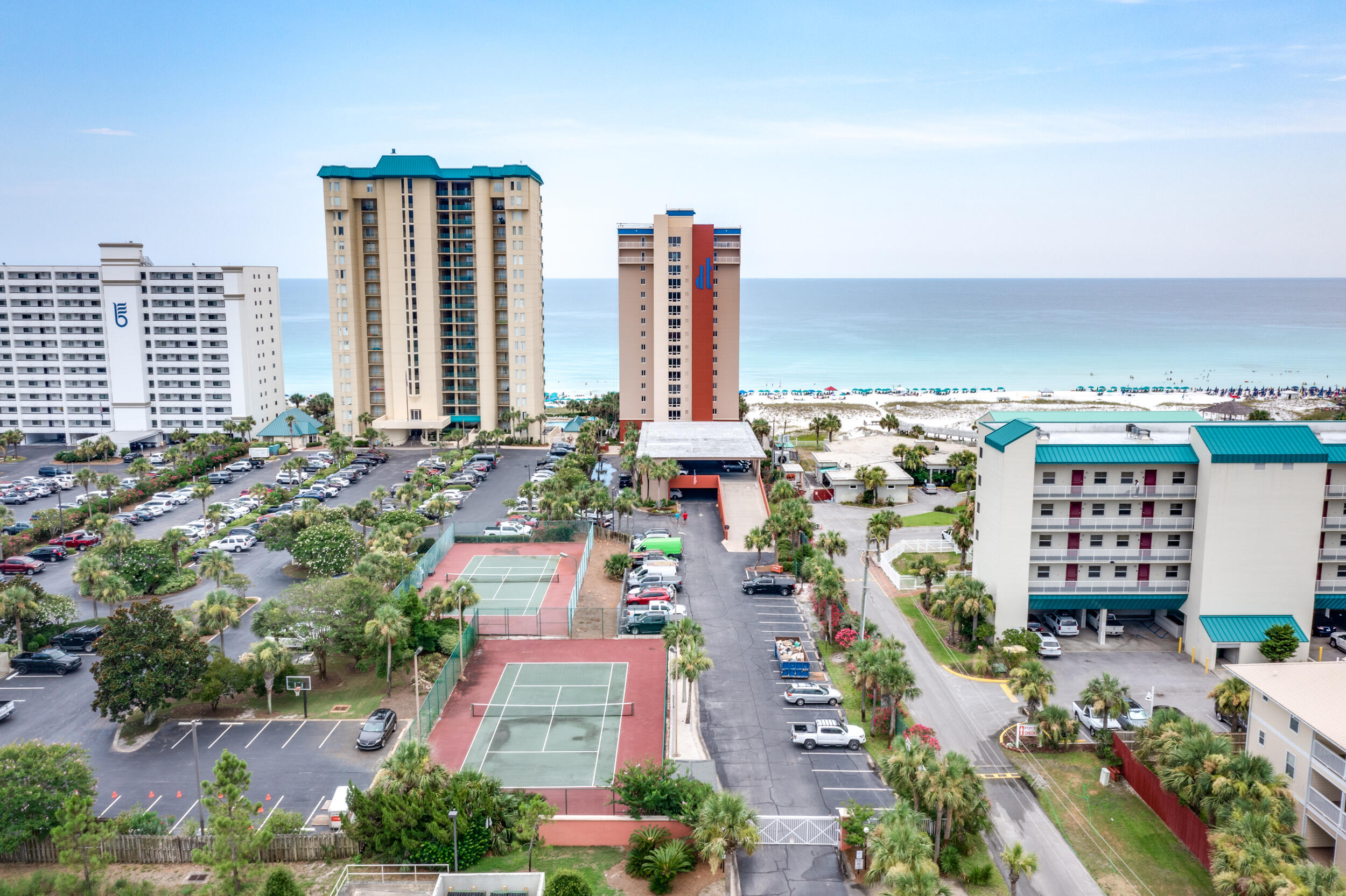 DESTIN TOWERS CONDO - Residential