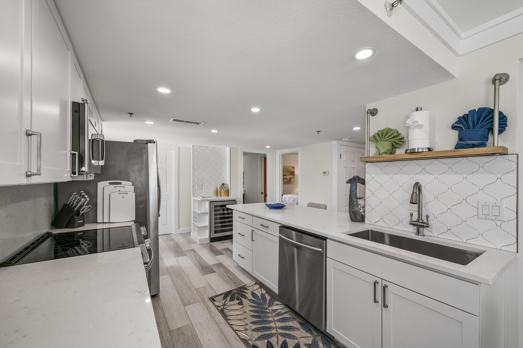 DESTIN TOWERS CONDO - Residential