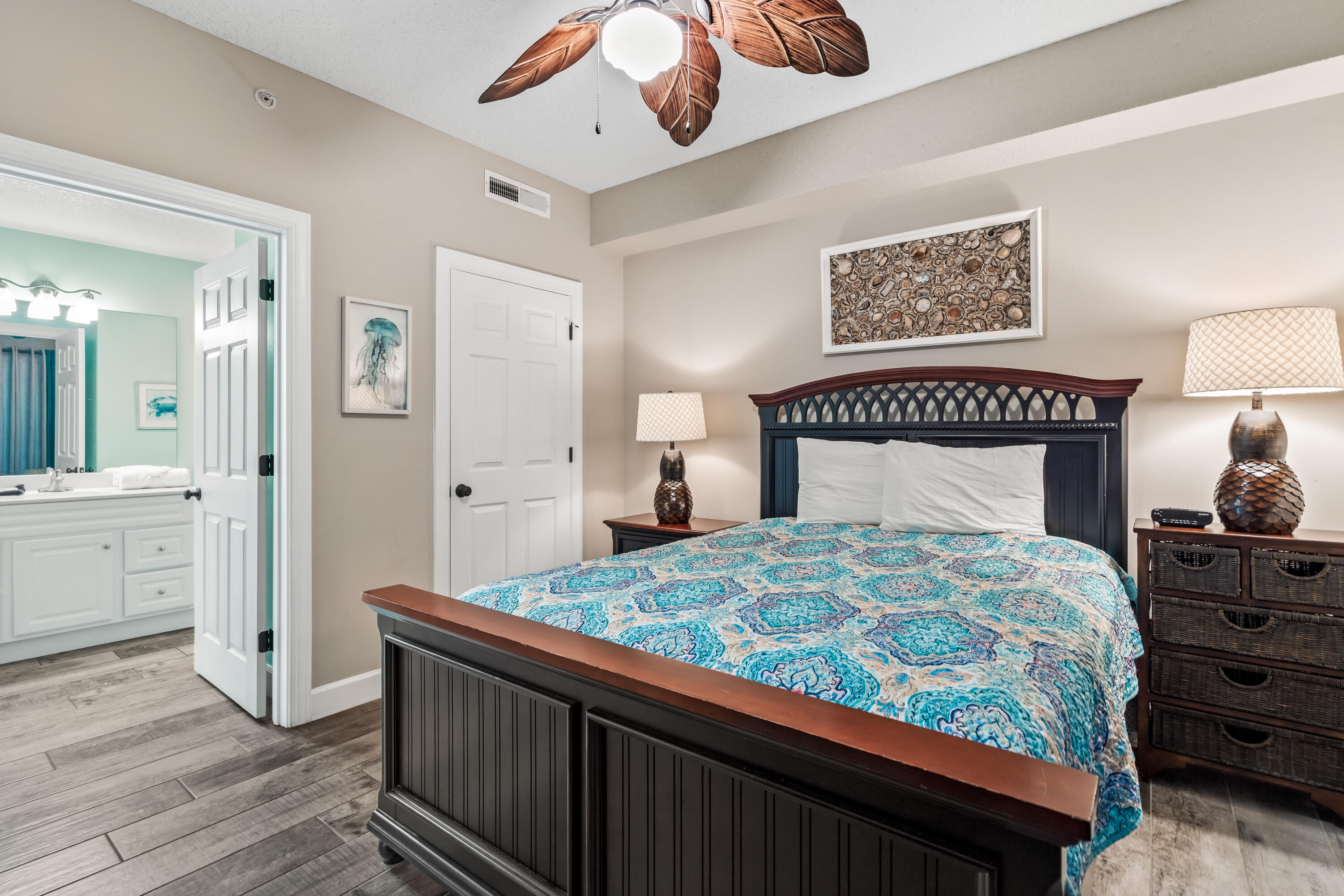 EMERALD ISLE - Residential