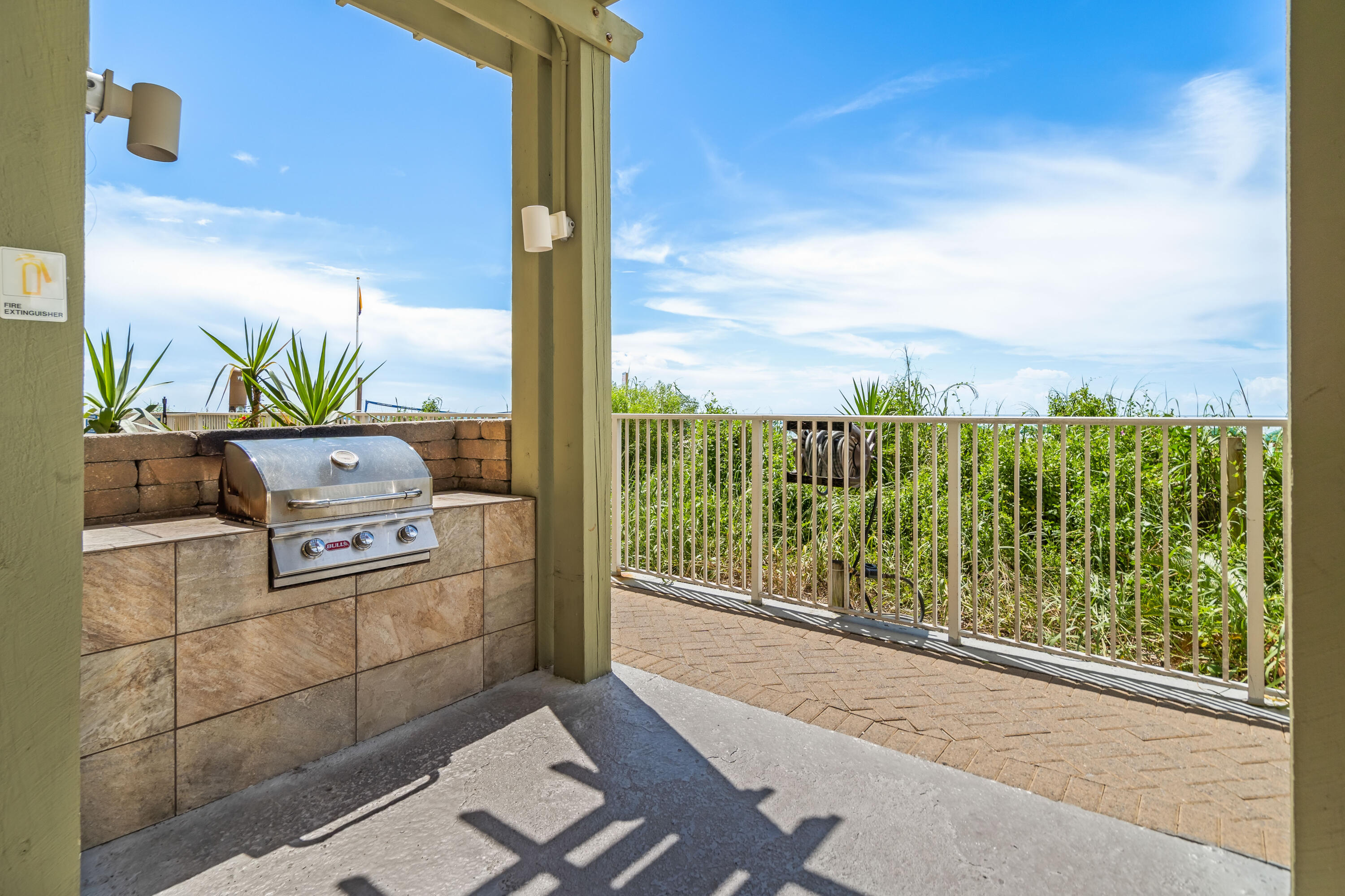 EMERALD ISLE - Residential