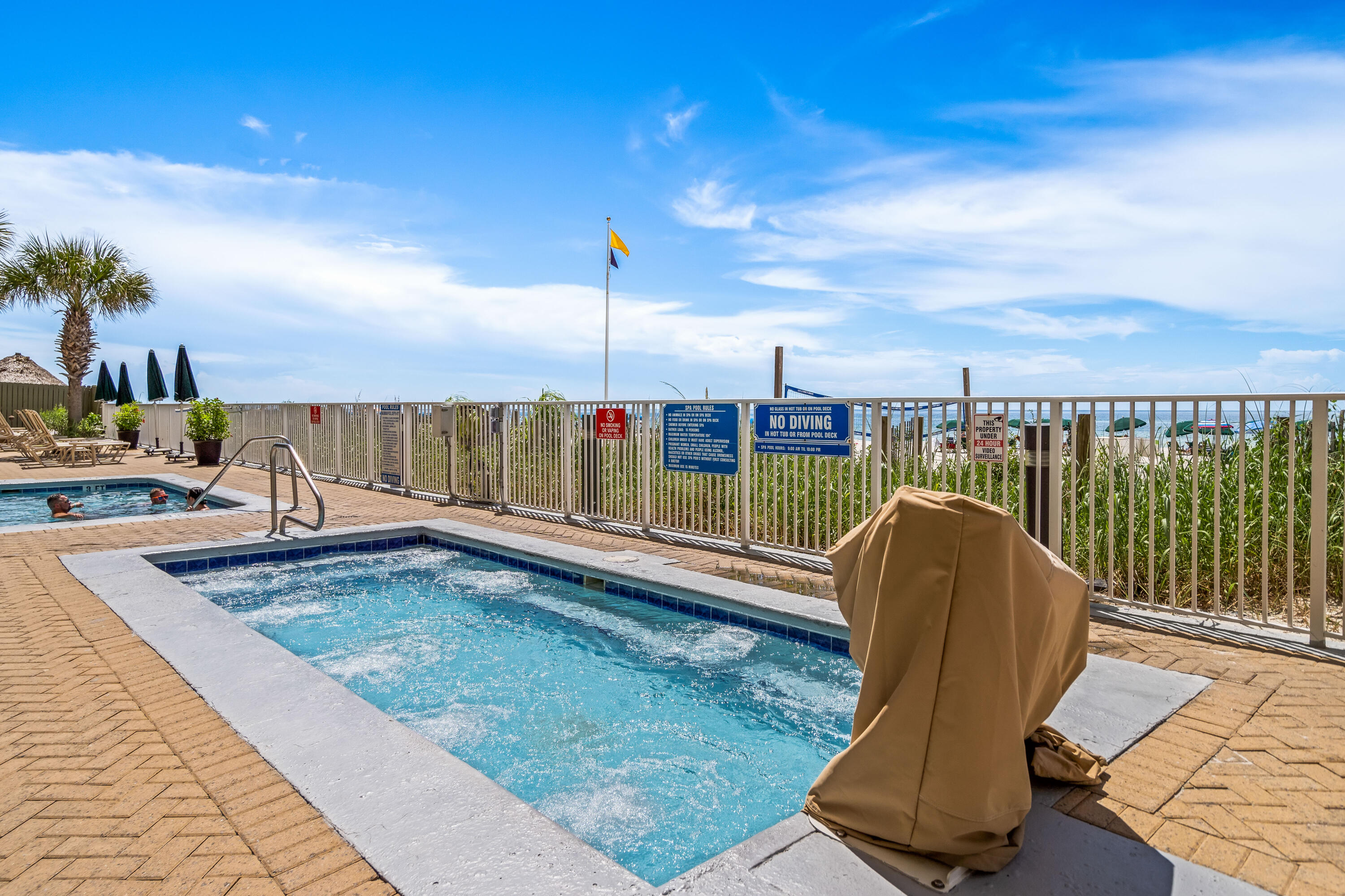 EMERALD ISLE - Residential