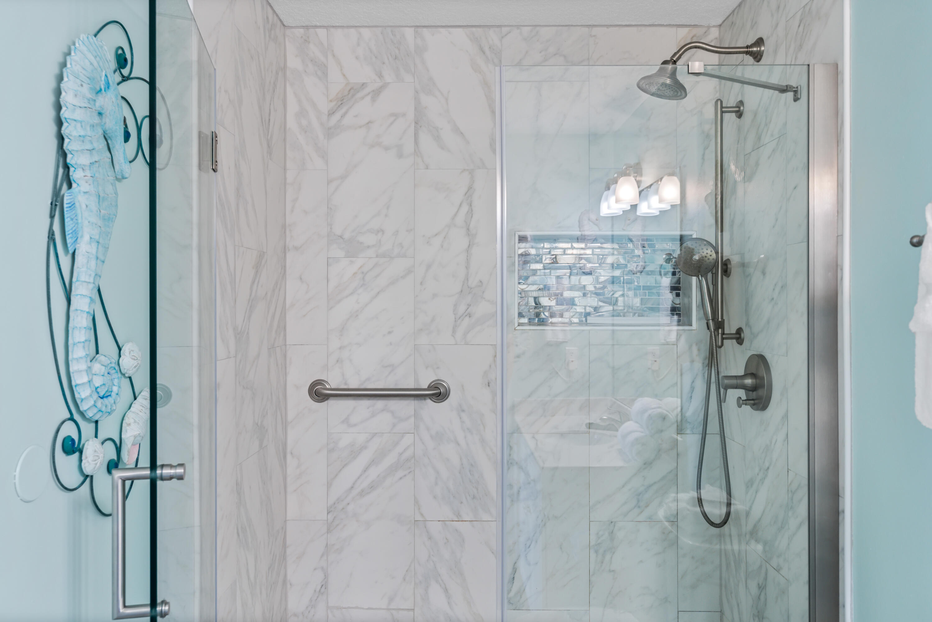 EMERALD ISLE - Residential