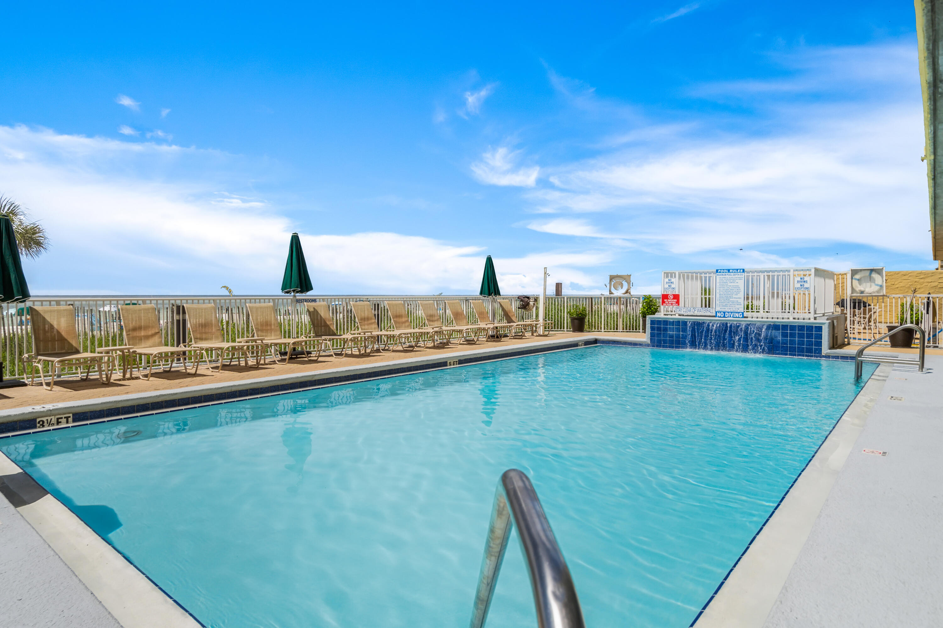 EMERALD ISLE - Residential