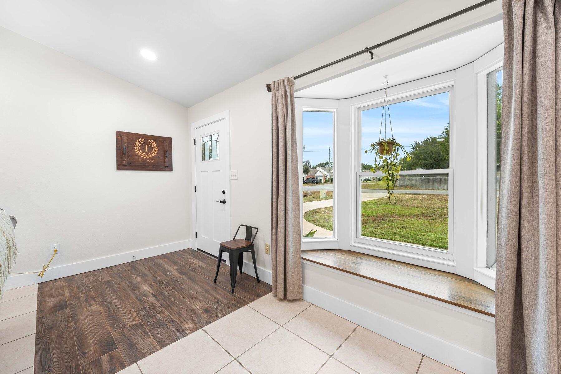 WHISPERING OAKS - Residential