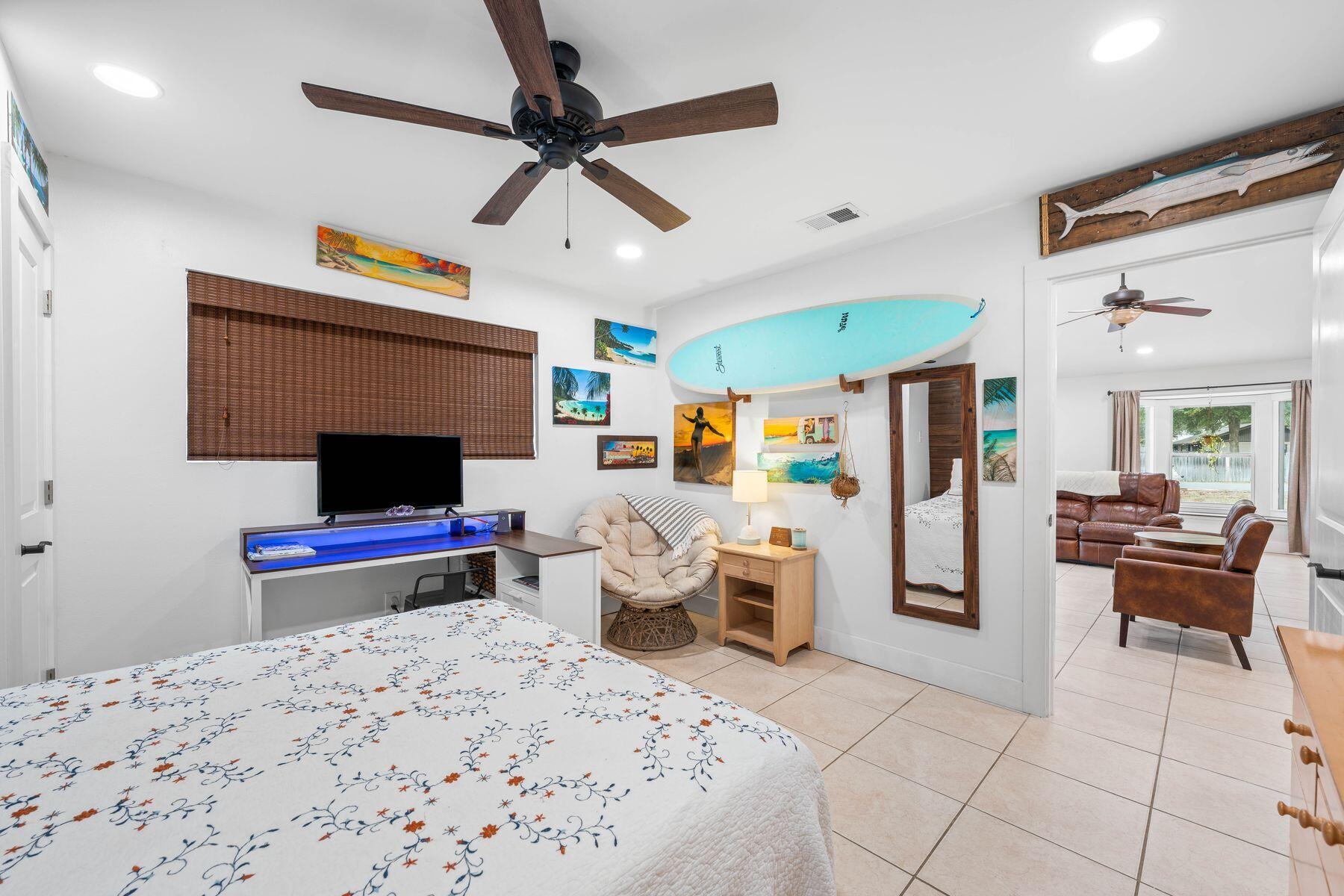 WHISPERING OAKS - Residential