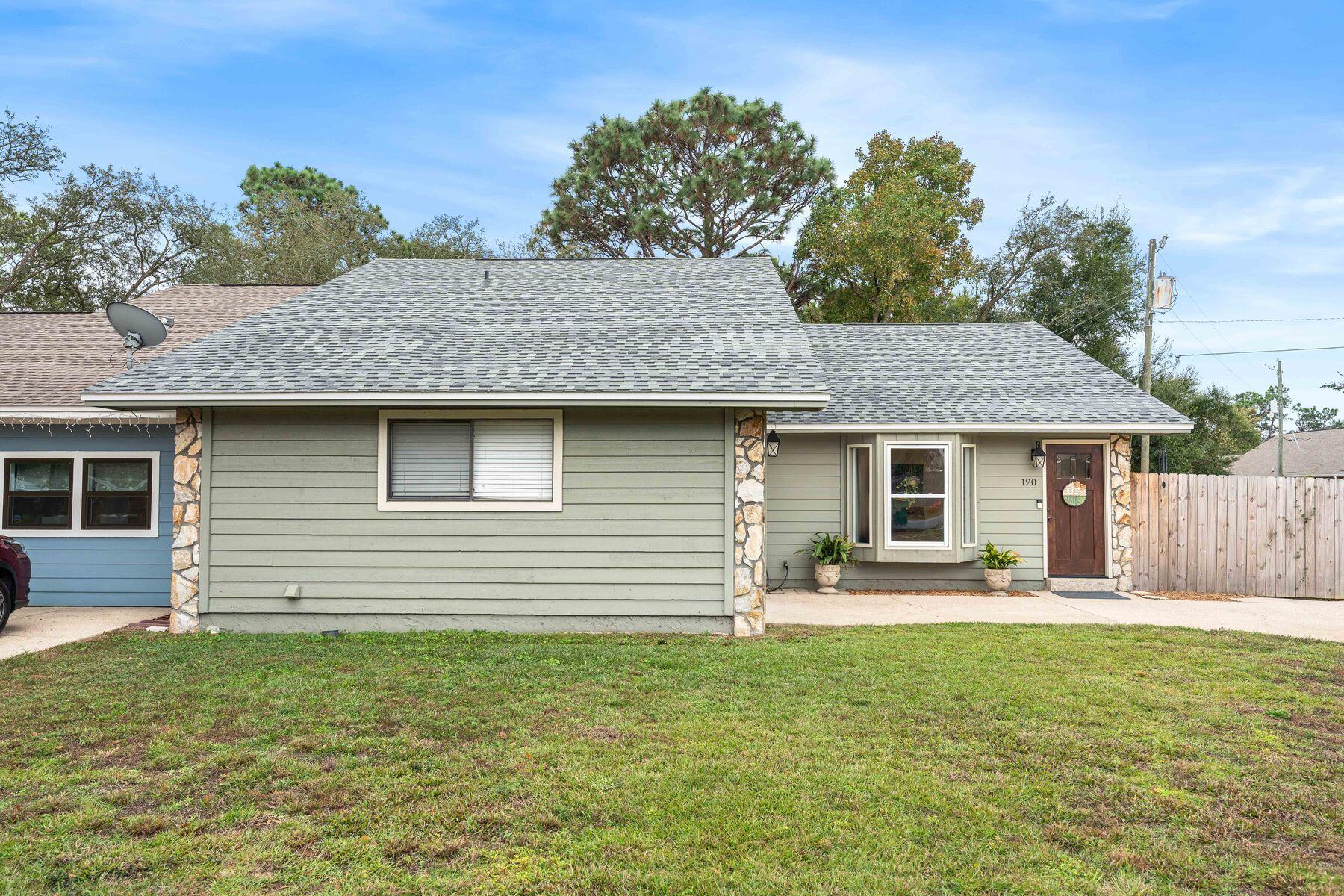 WHISPERING OAKS - Residential