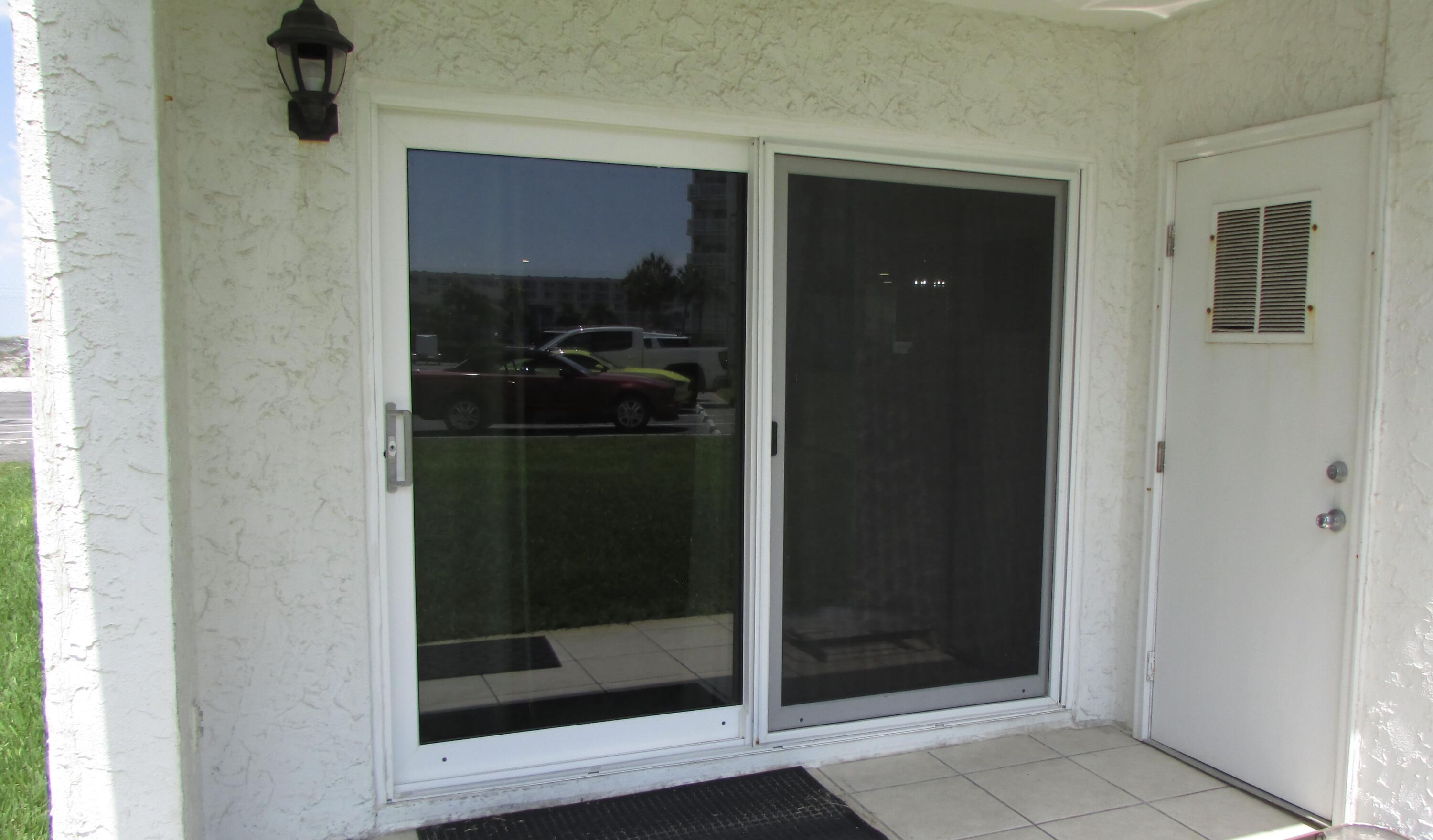 EL MATADOR CONDO - Residential