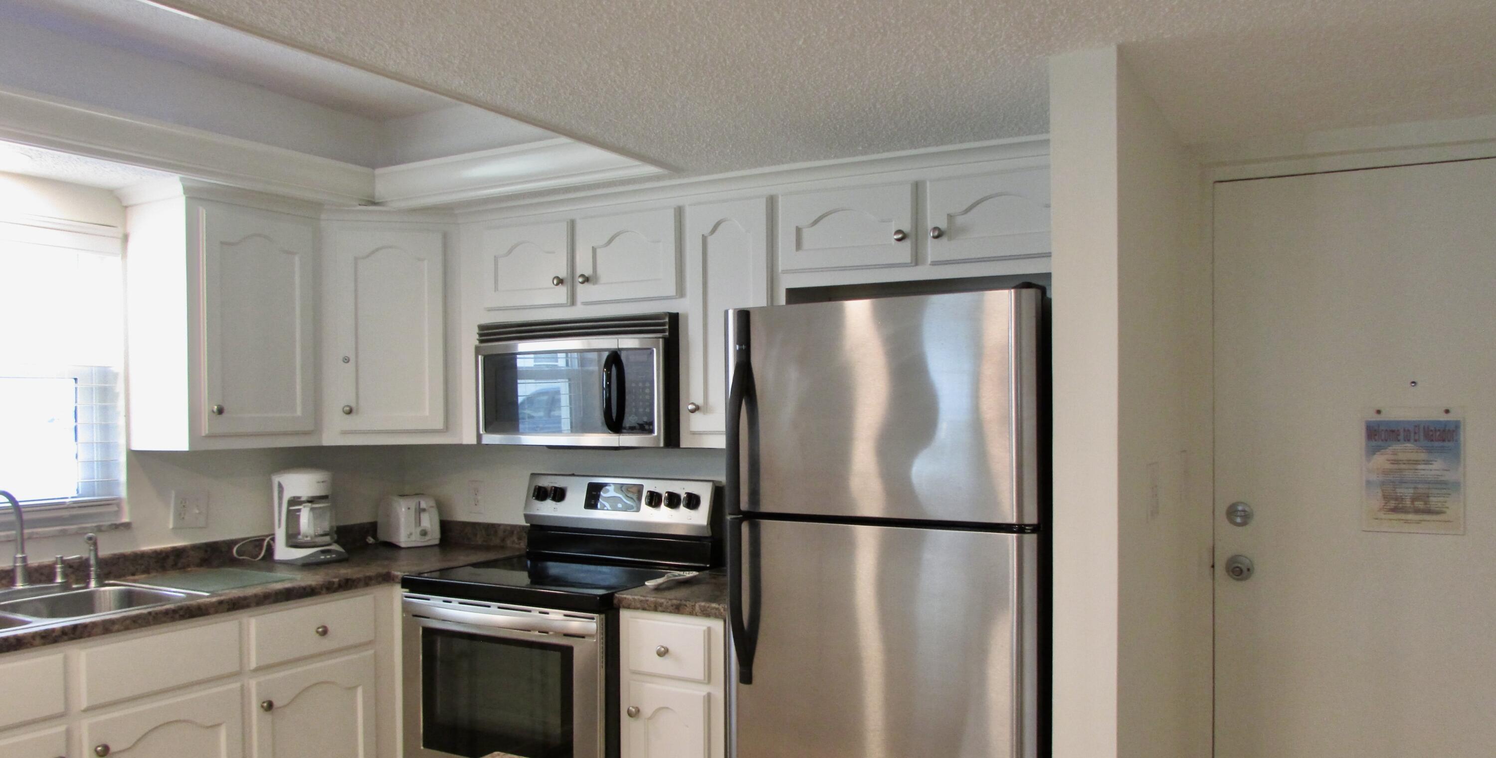 EL MATADOR CONDO - Residential