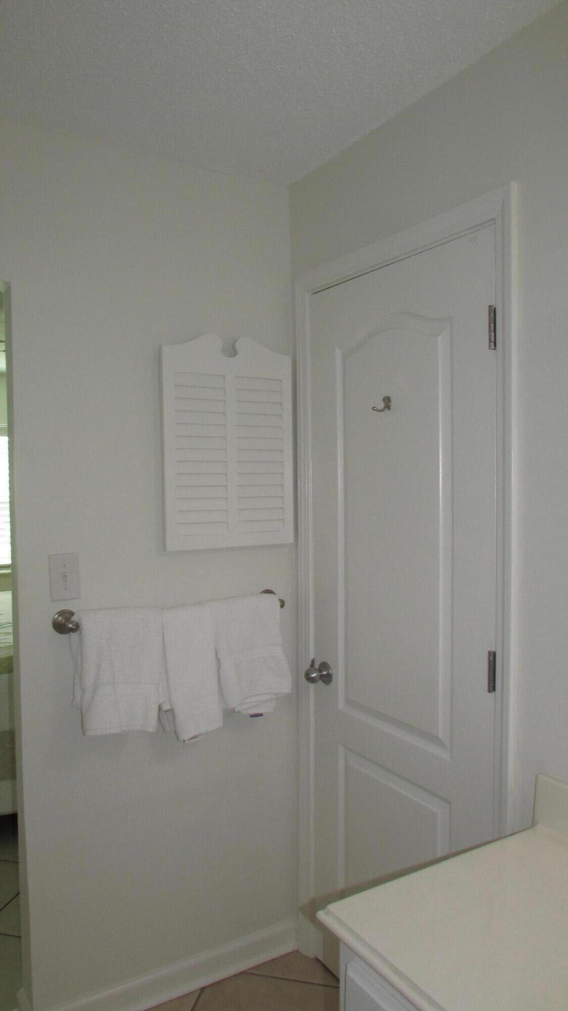 EL MATADOR CONDO - Residential