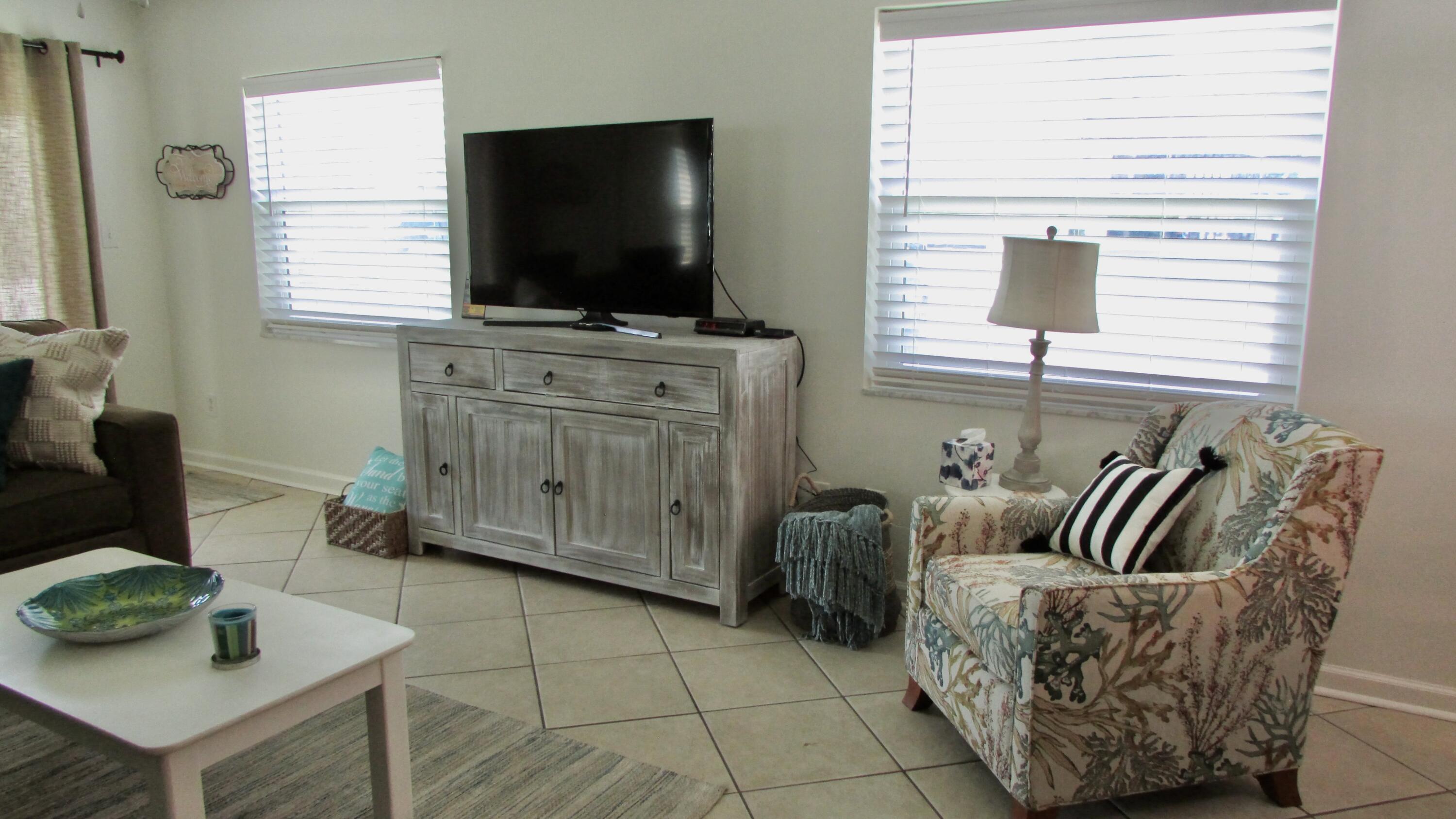 EL MATADOR CONDO - Residential