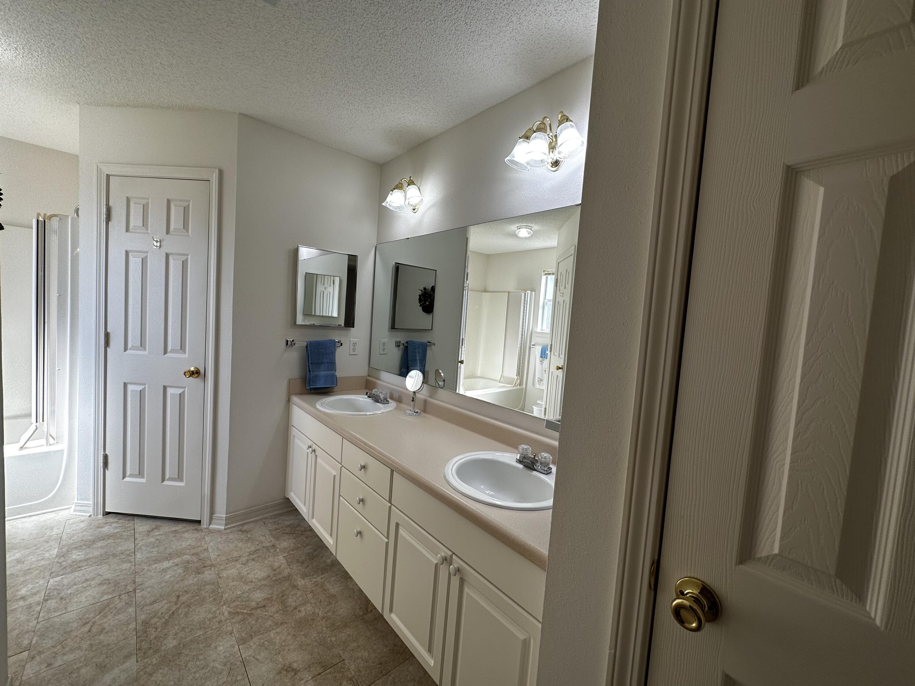 COUNTRYVIEW ESTATES 4TH ADDN PH 4 - Residential